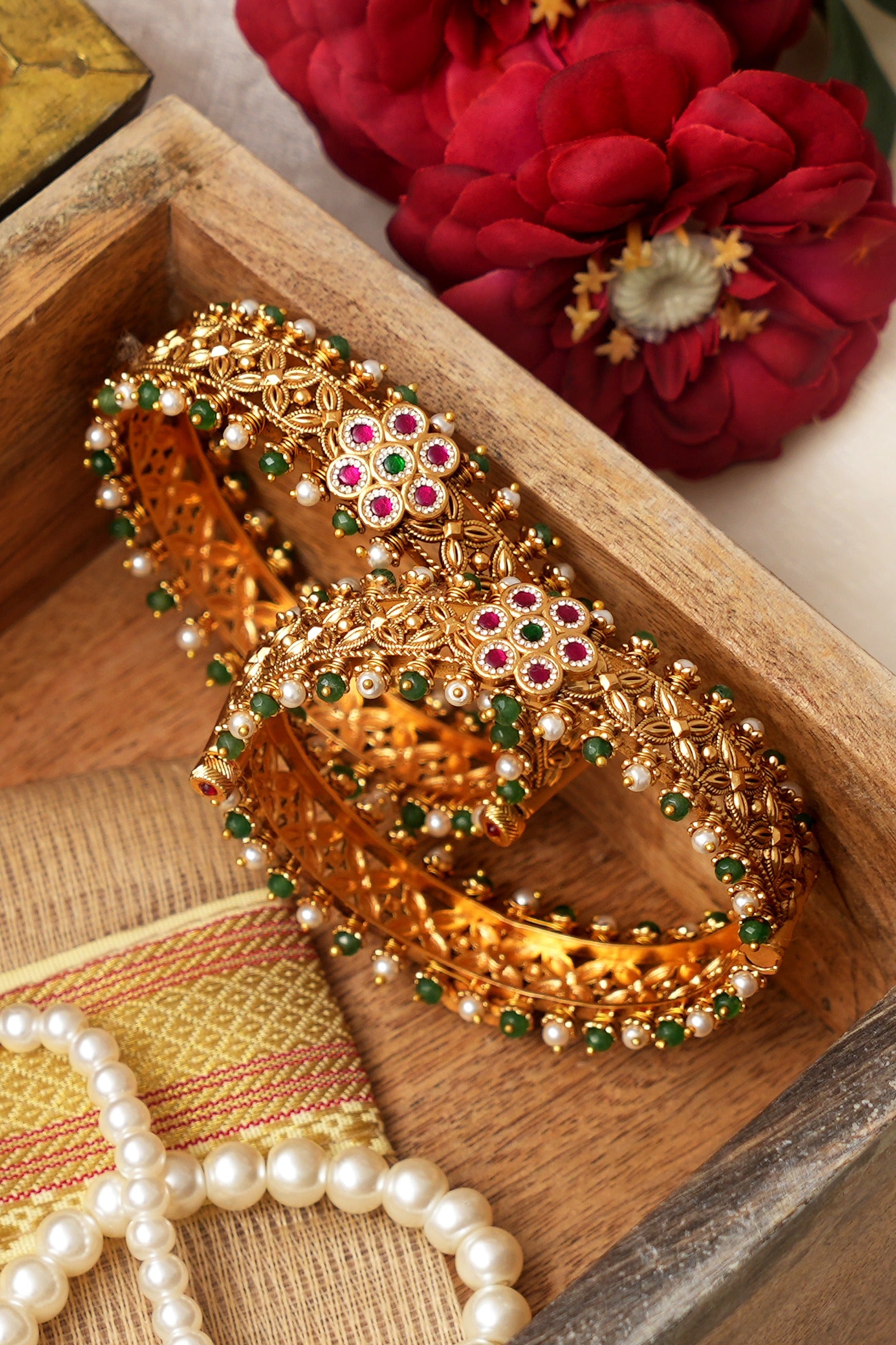 Aangan Royal Bangle Set