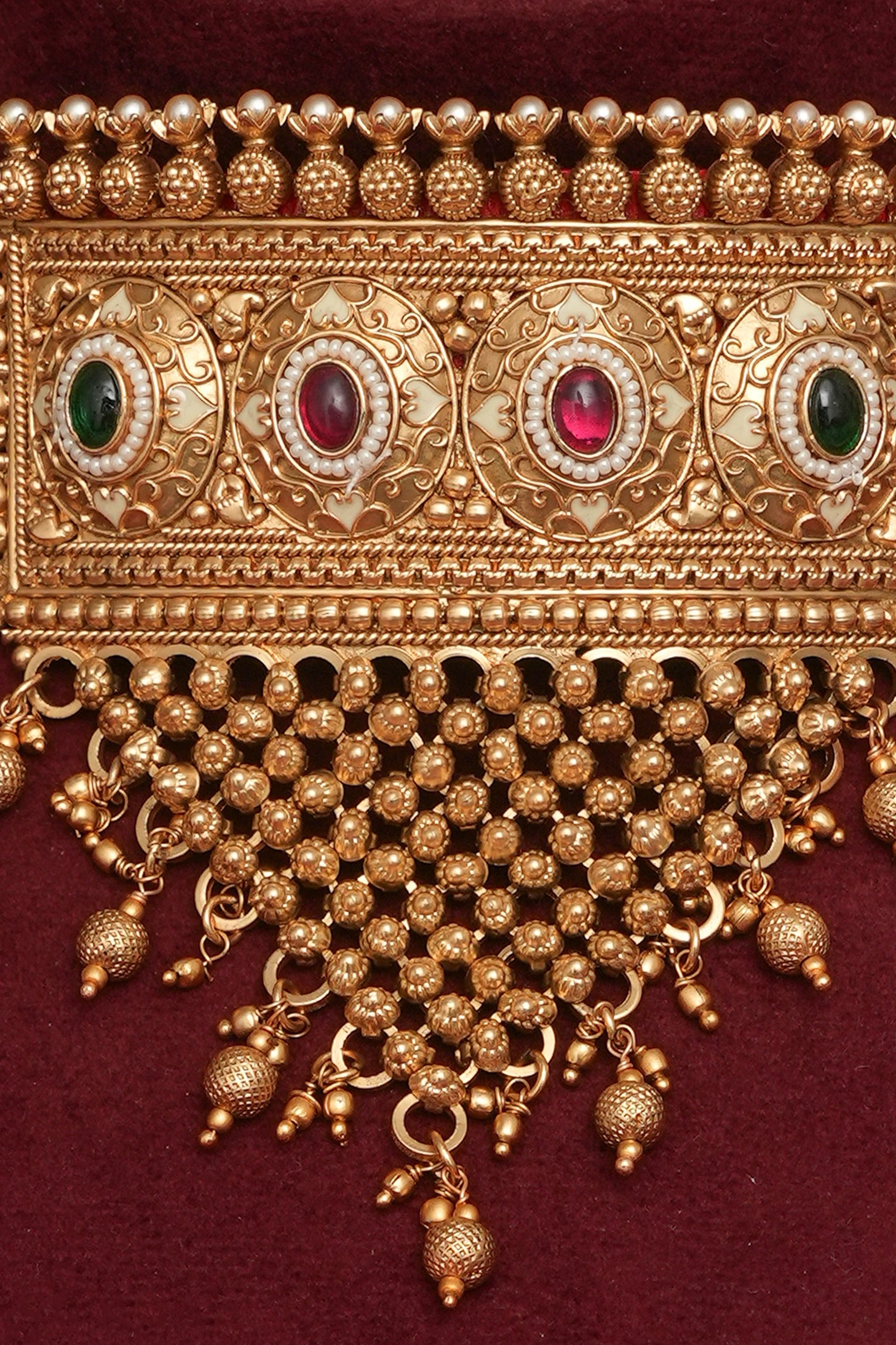 Royal Gold Look Kundan Choker