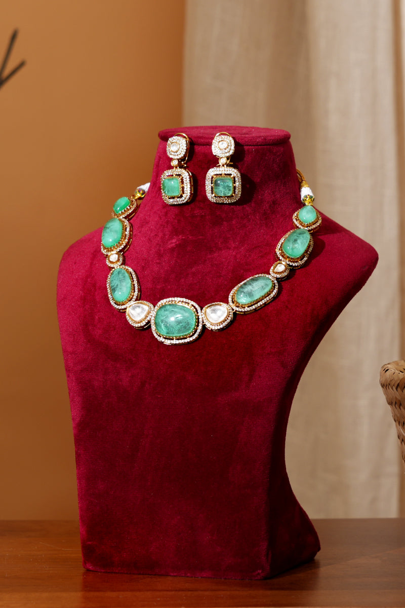 Siyona Necklace Set
