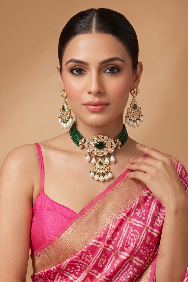 Emerald Designer Moissanite Kundan Necklace Set