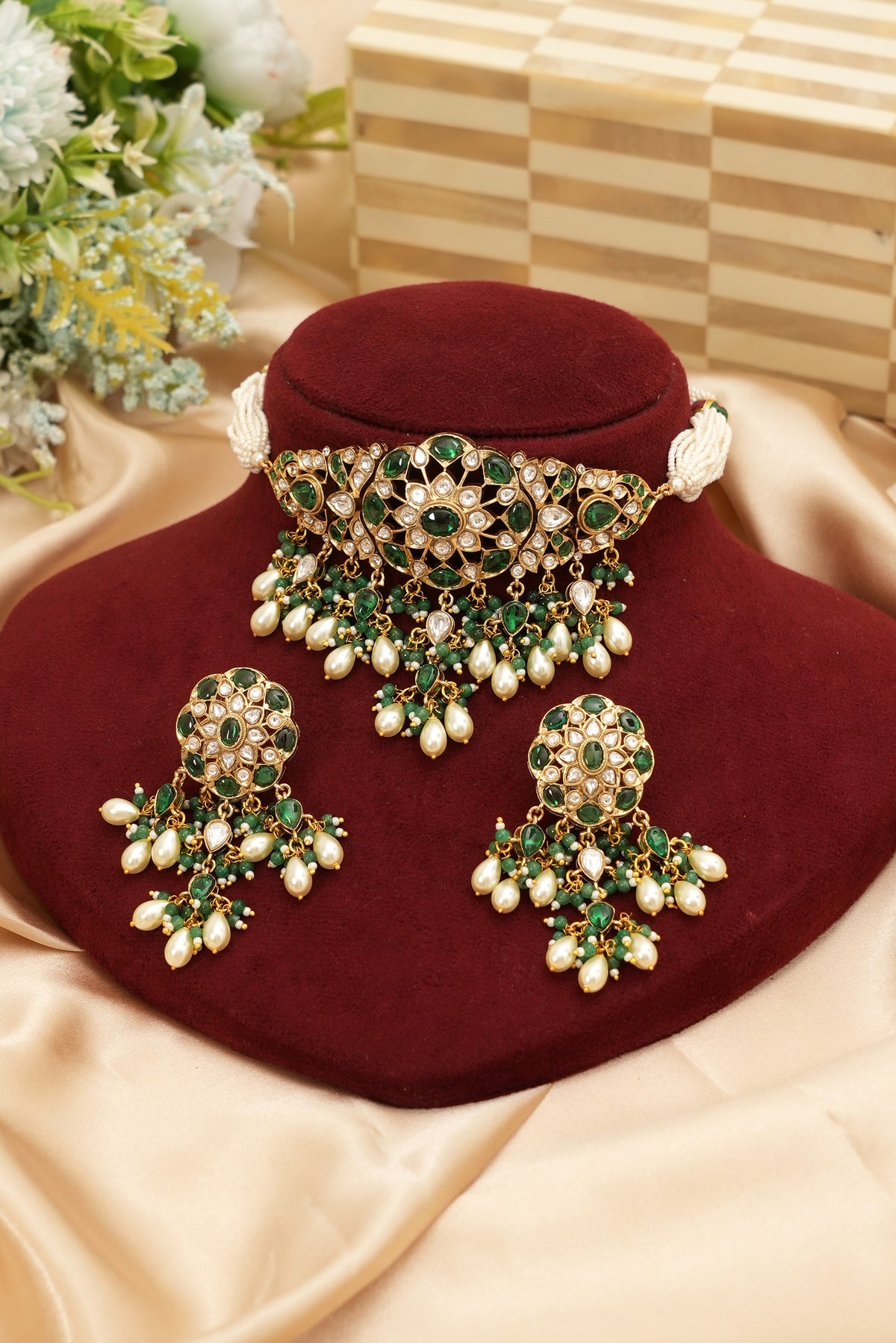 Royal Emerald Moissanite Kundan Set