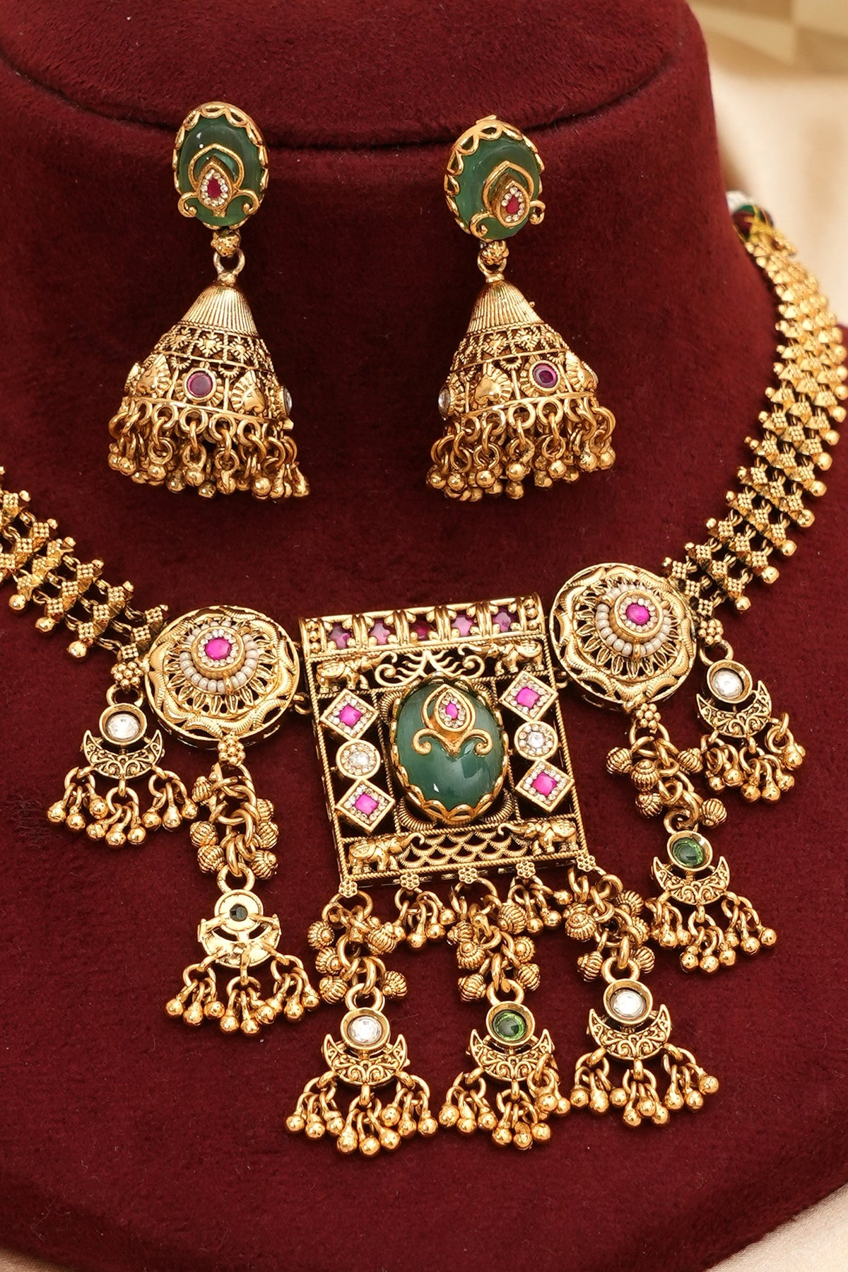 Heritage Kundan Necklace Set