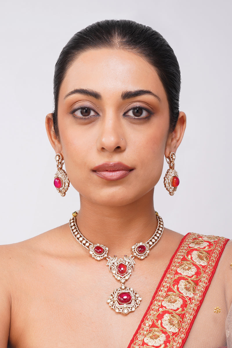 Vedhika Kundan Necklace Set
