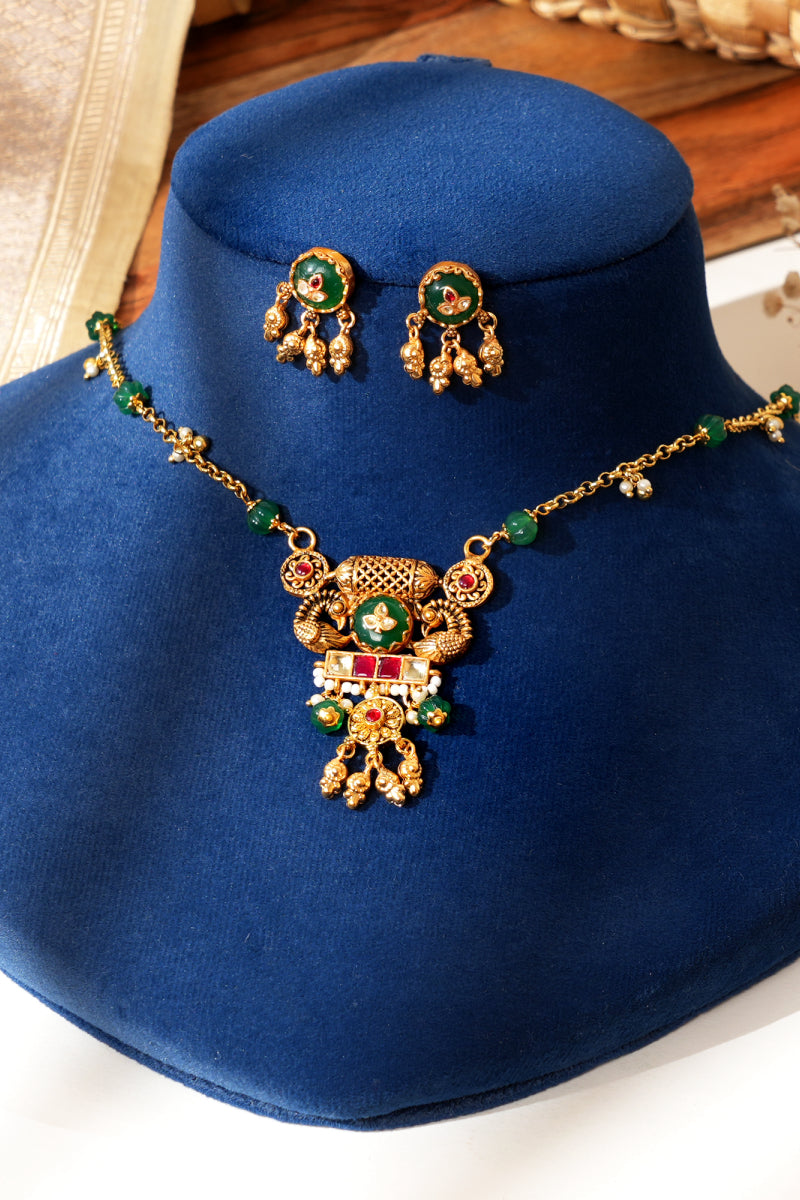 Anaari Pendent Set