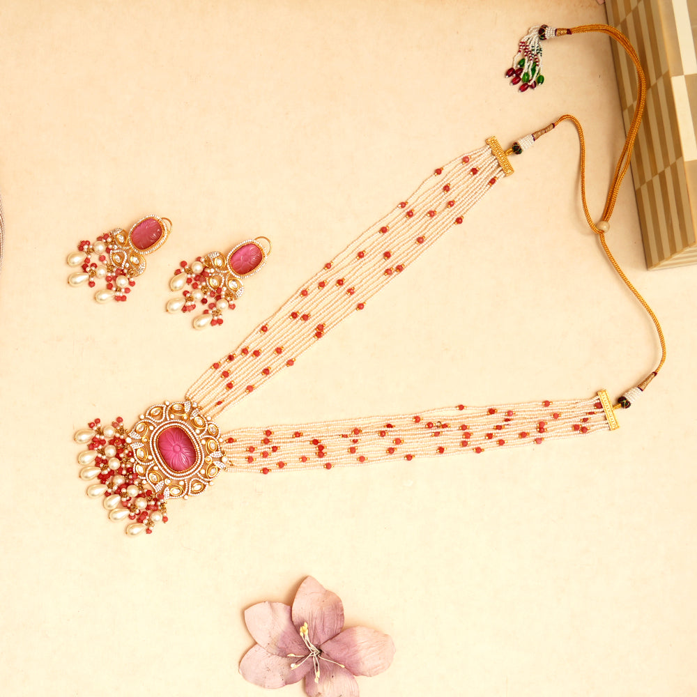 Tarini Necklace Set