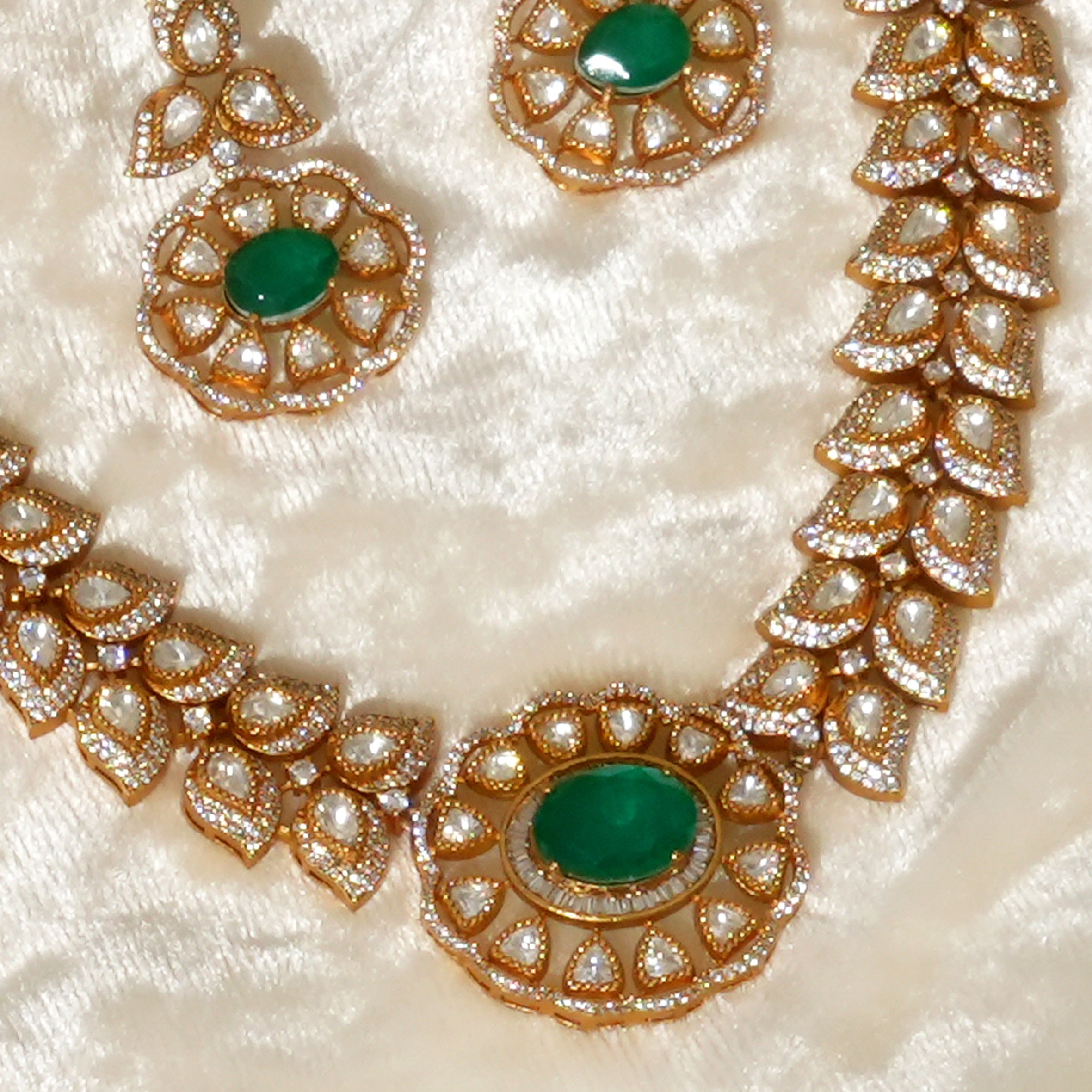 Vera Necklace Set