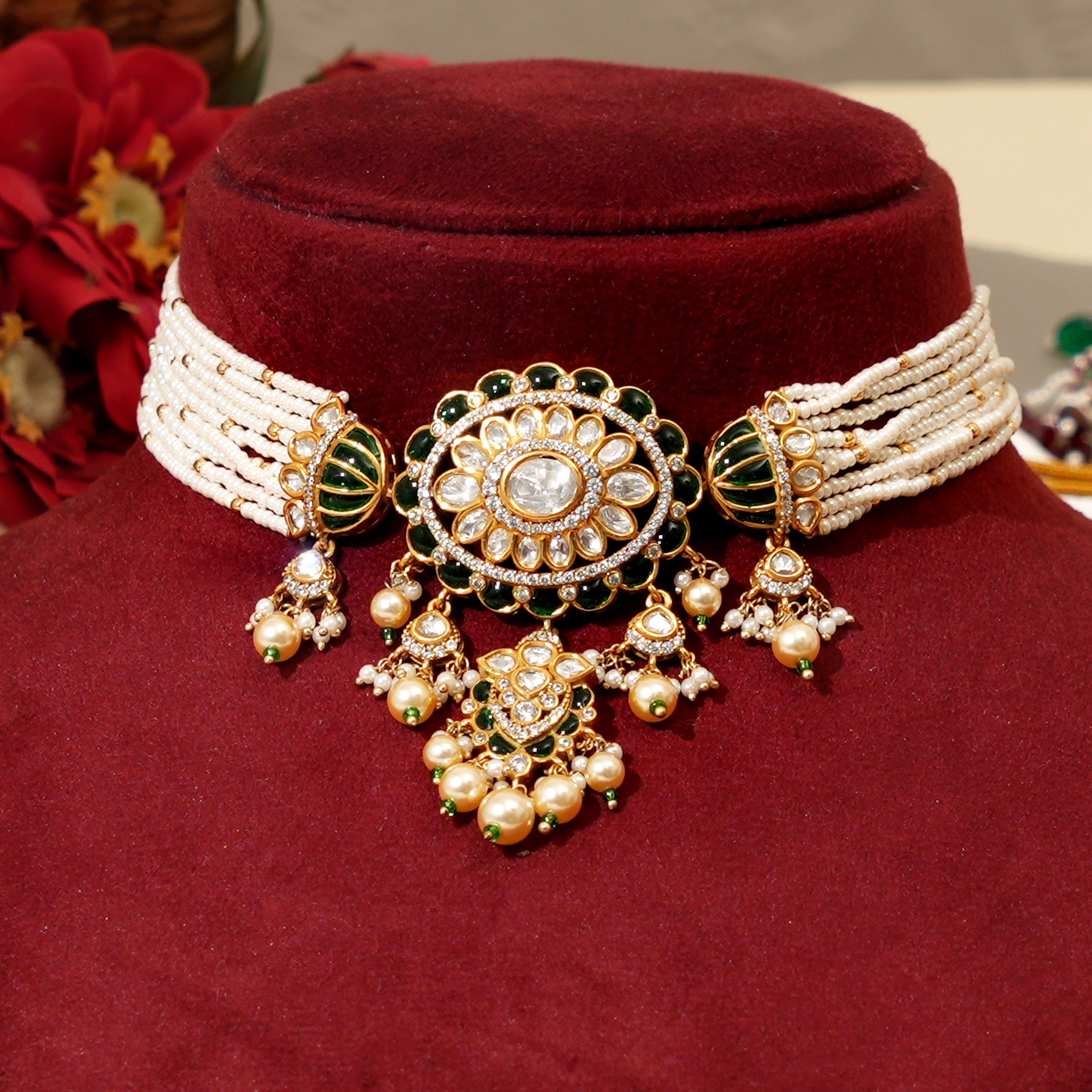 Himanshi Necklace Set
