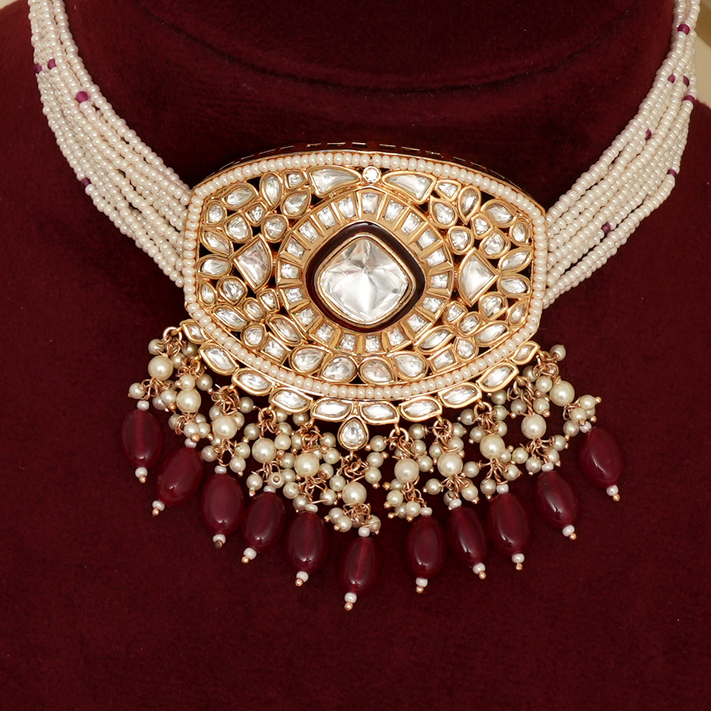 Mahika Kundan Necklace Set