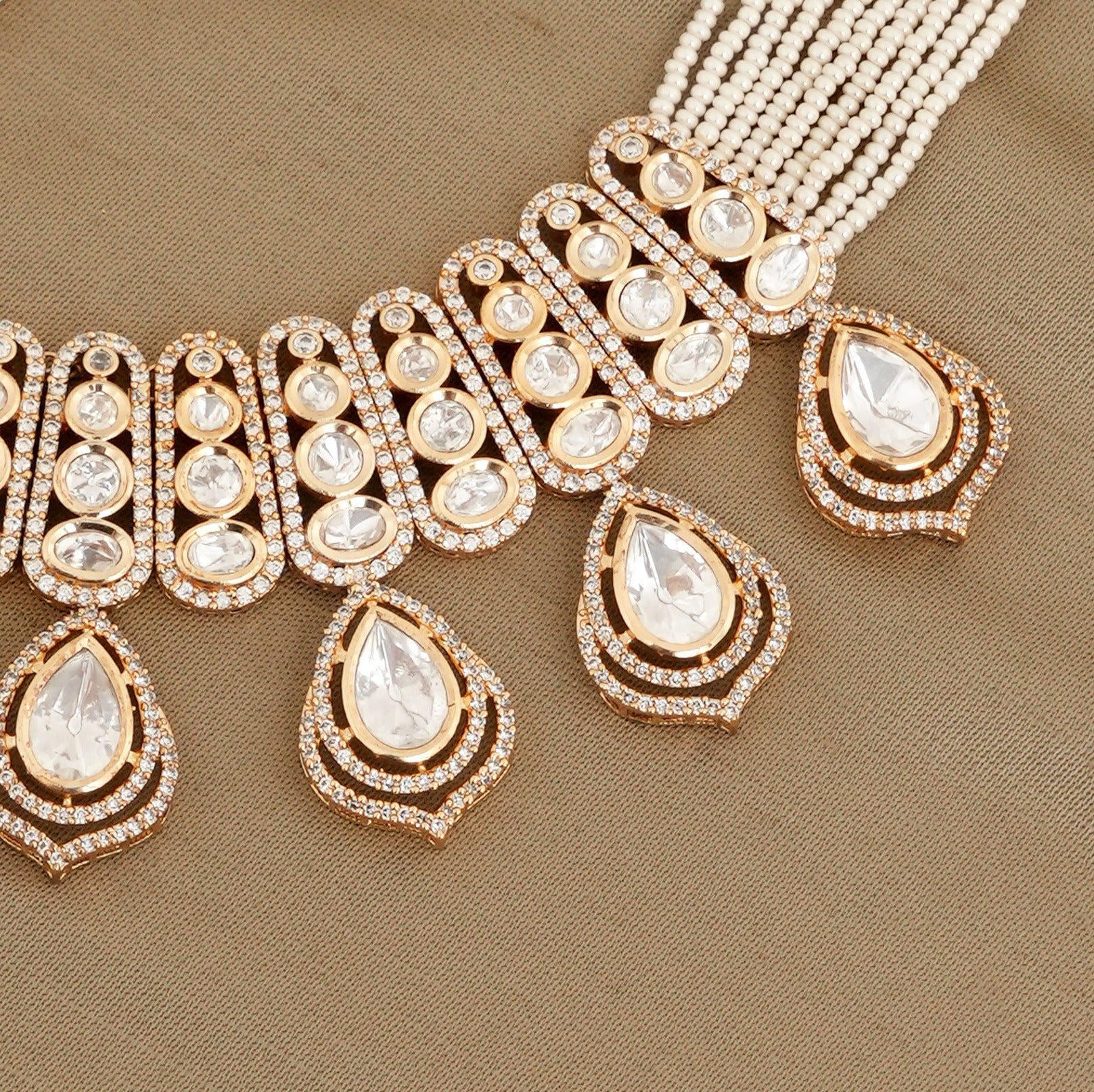Gauri Pearls Necklace Set
