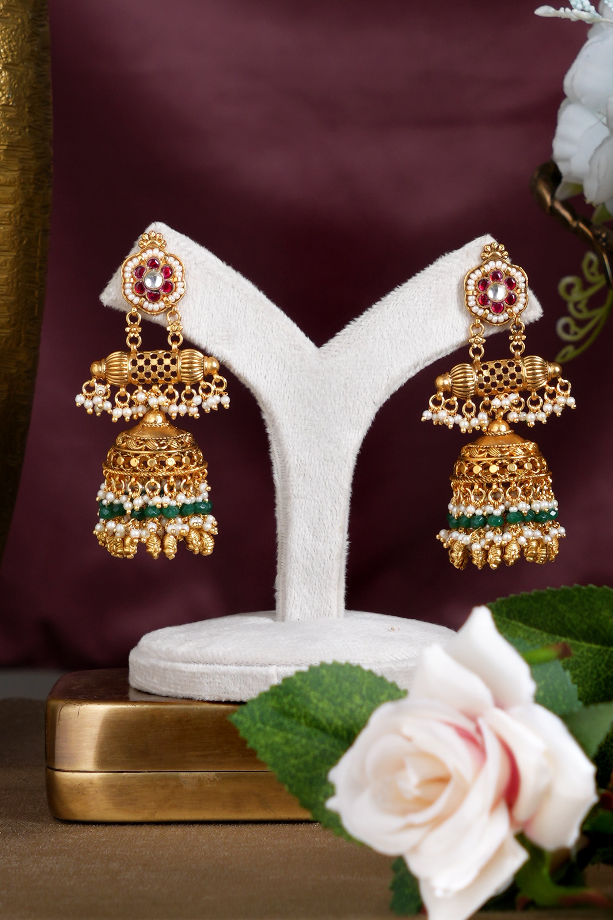 Vanya Heritage Kundan Necklace Set