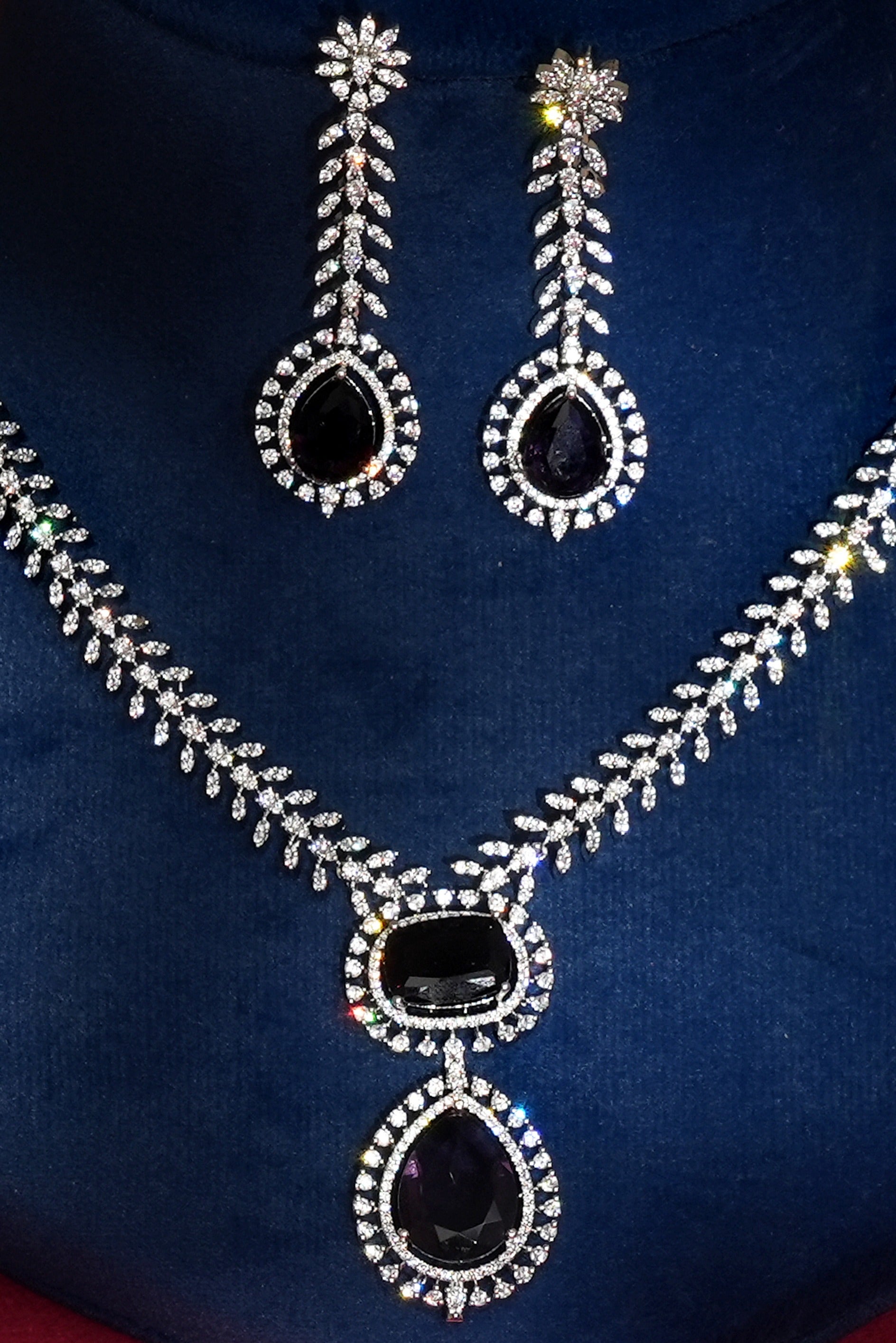 Ziana Sleek Sapphire Diamond Pendant Necklace Set for Modern Women