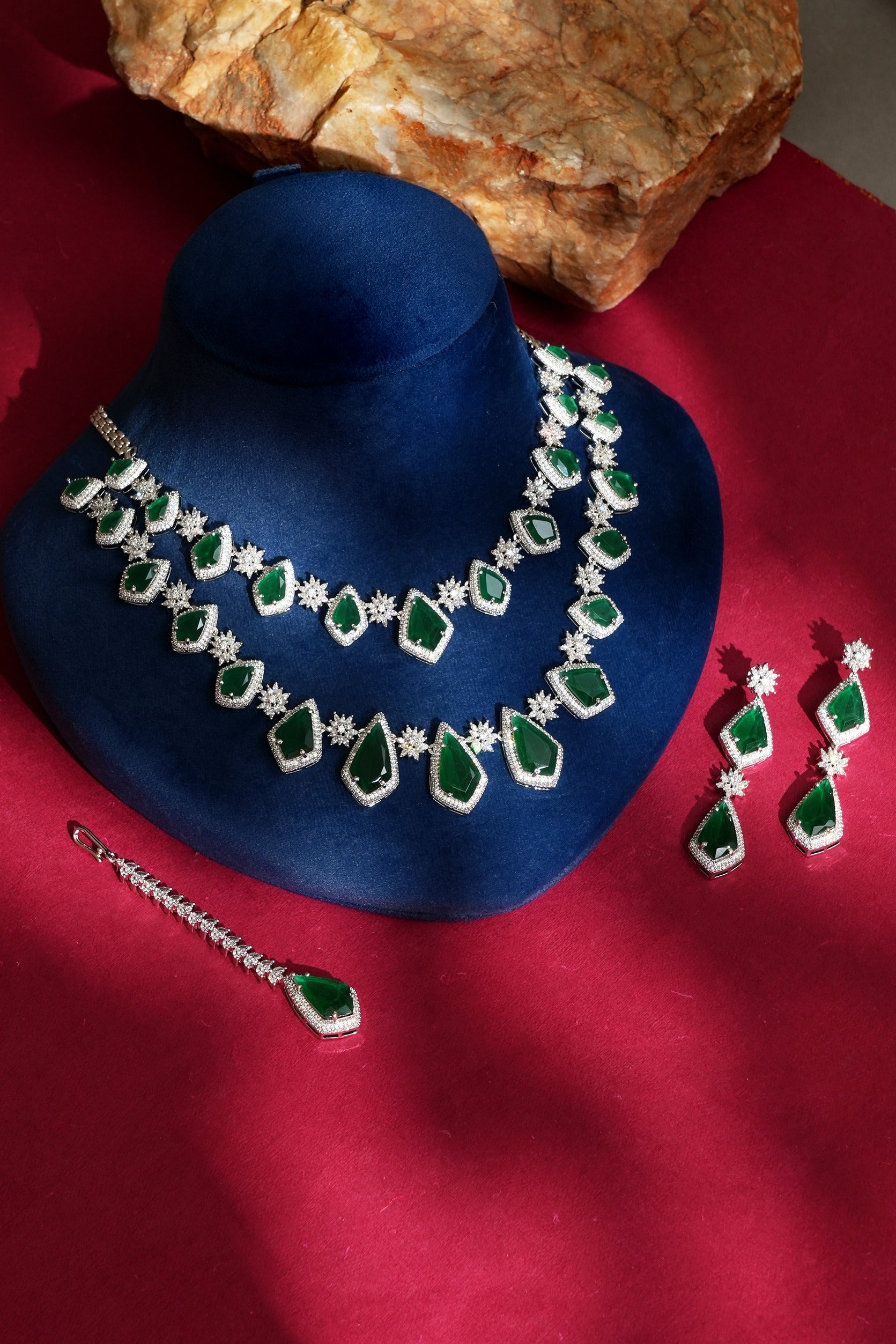 Ruhika Emerald Elegant American Diamond Necklace Set for Evening Wear