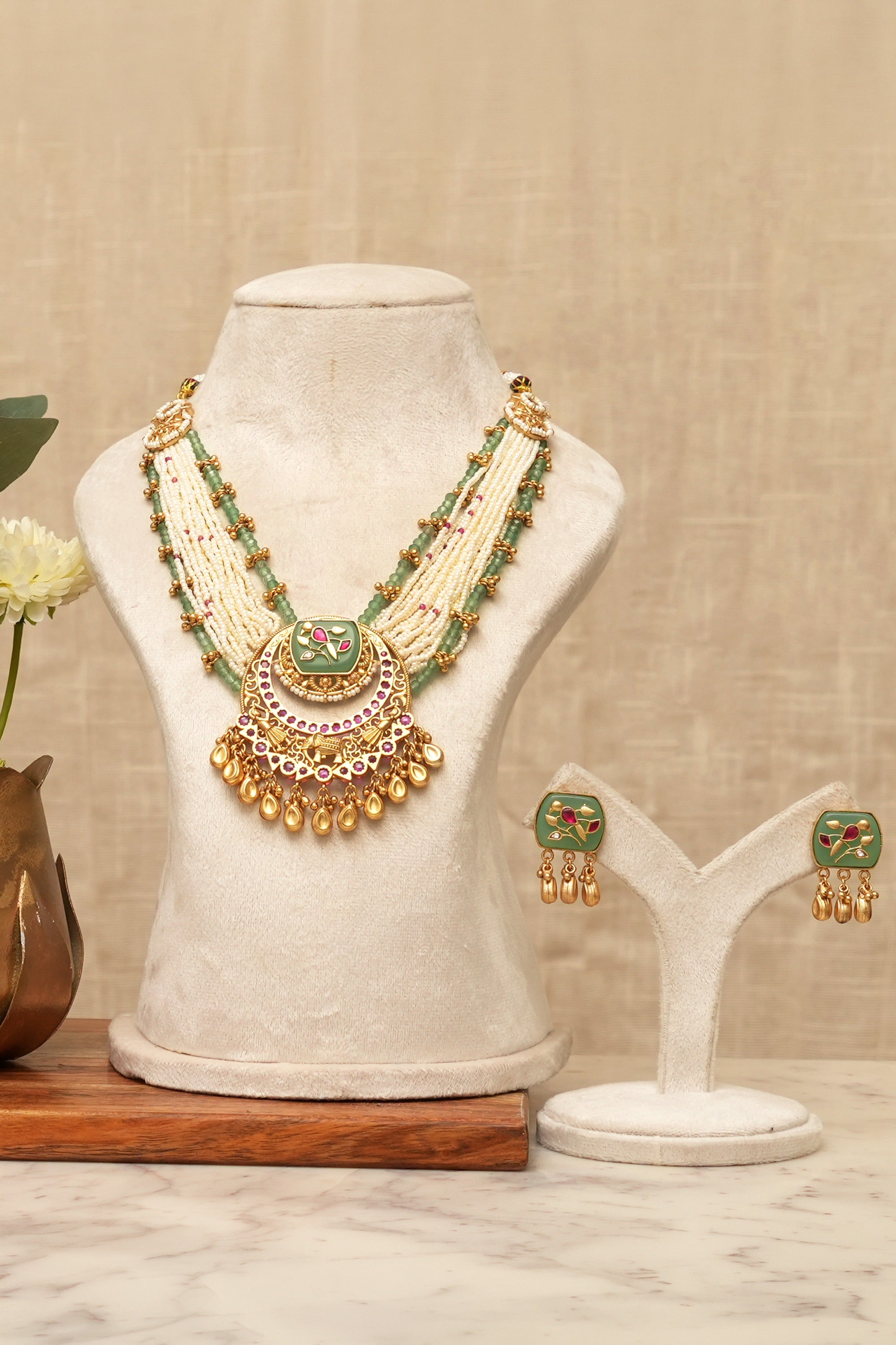 Rajsi Aura Jewels Necklace Set