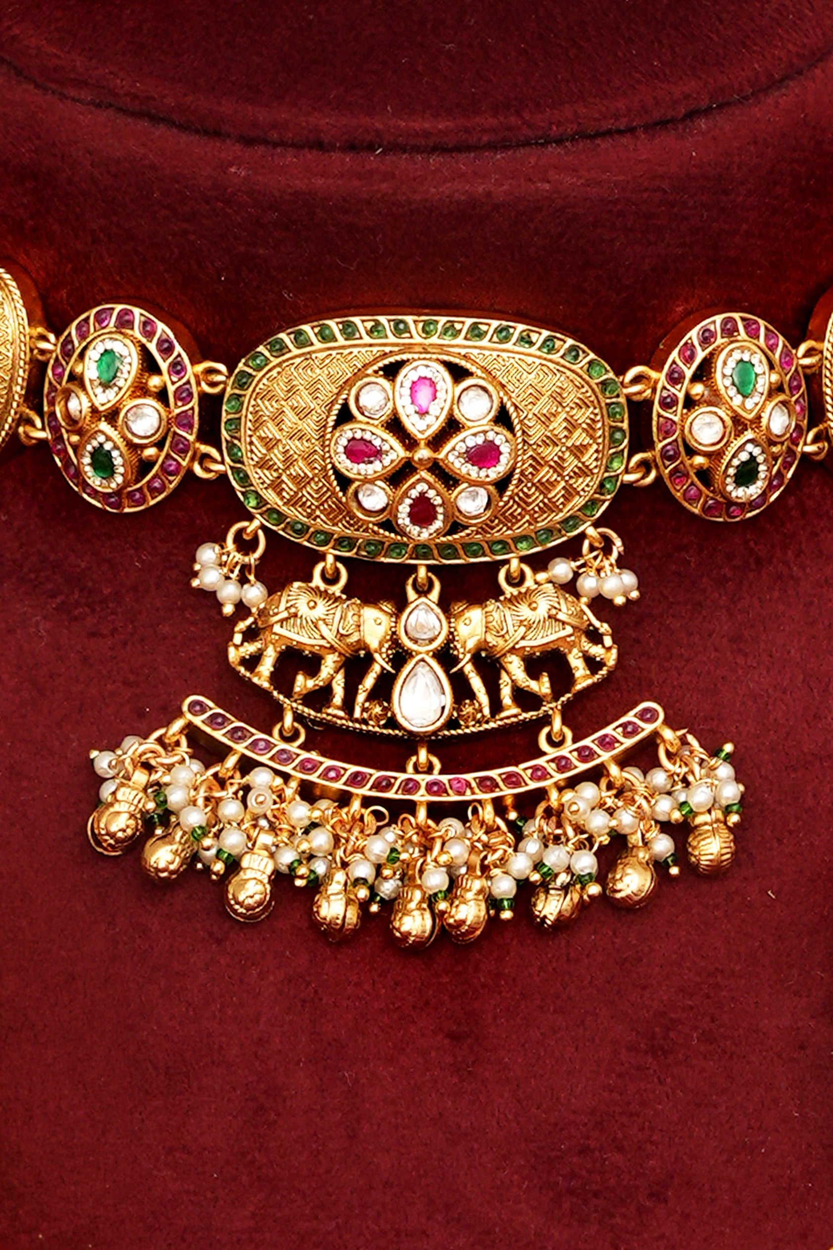 Luxury Ethnic Gold Finish Set