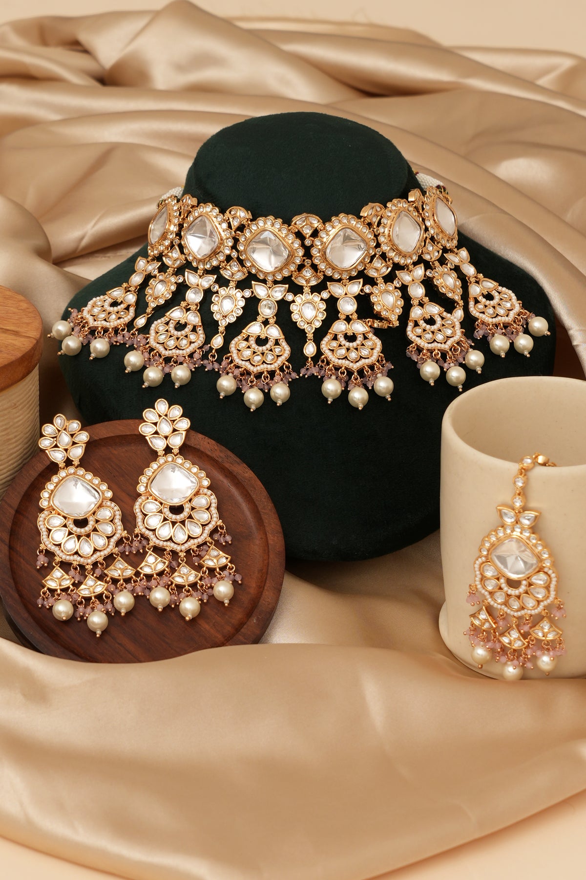 Nayara Bridal Jewellery Kundan Set With Tikka