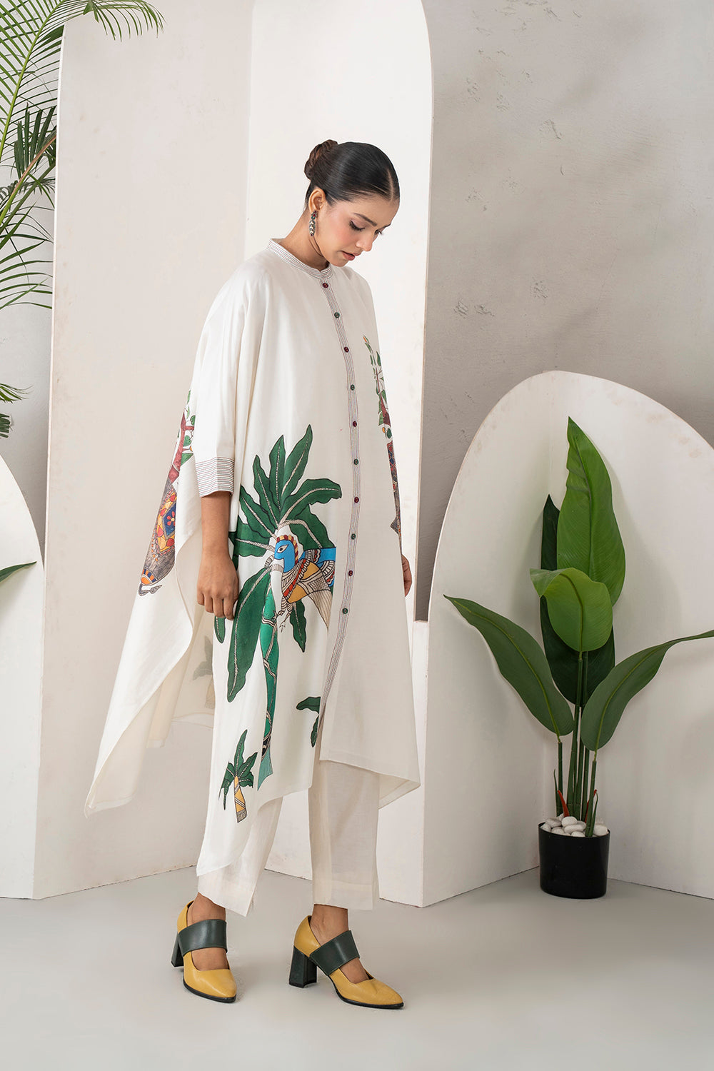 Ivory Silk Chanderi Elephant And Tropical Foliage Printed Kaftan Set (3 PCS)