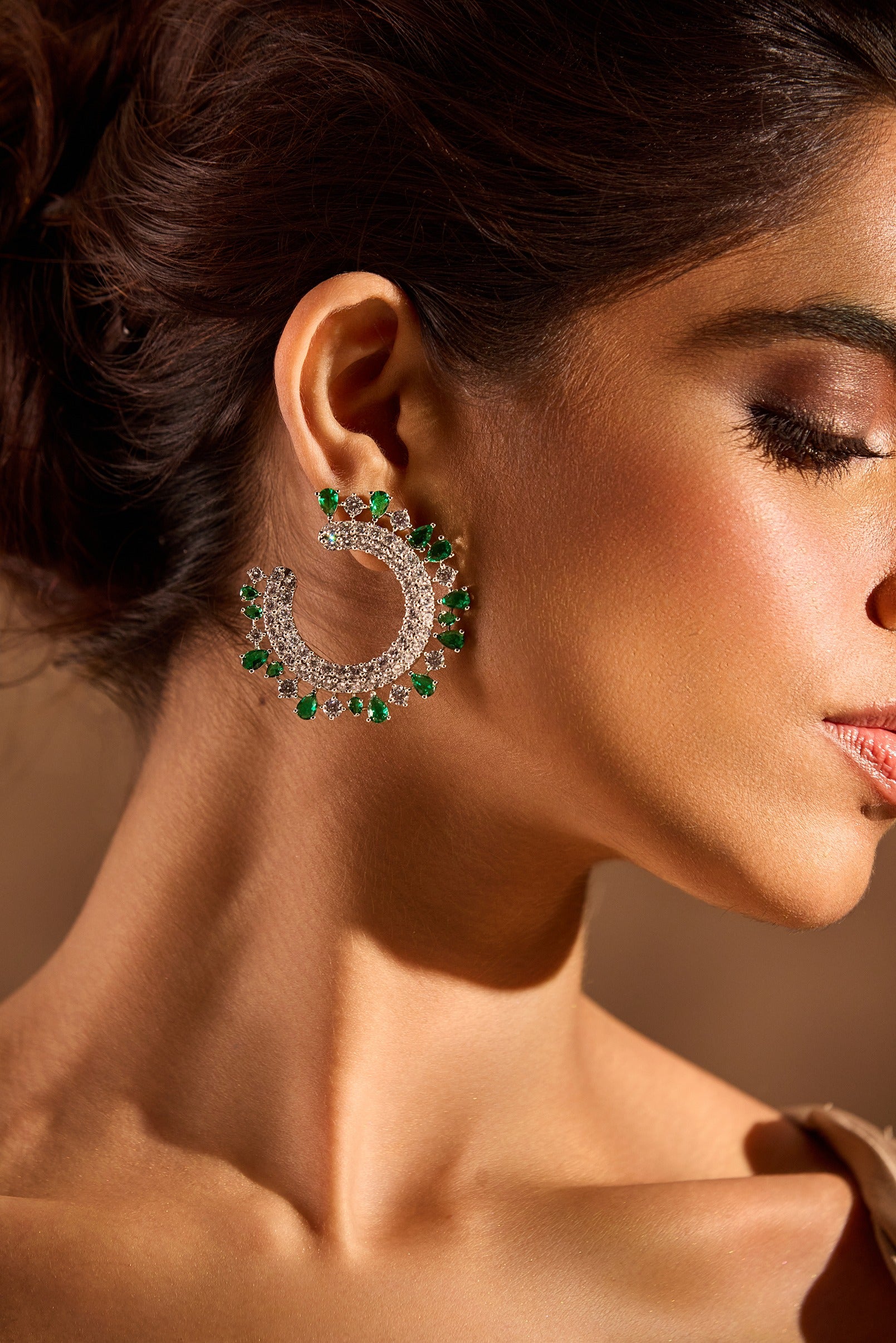 Royal crescent Emerald diamond earring