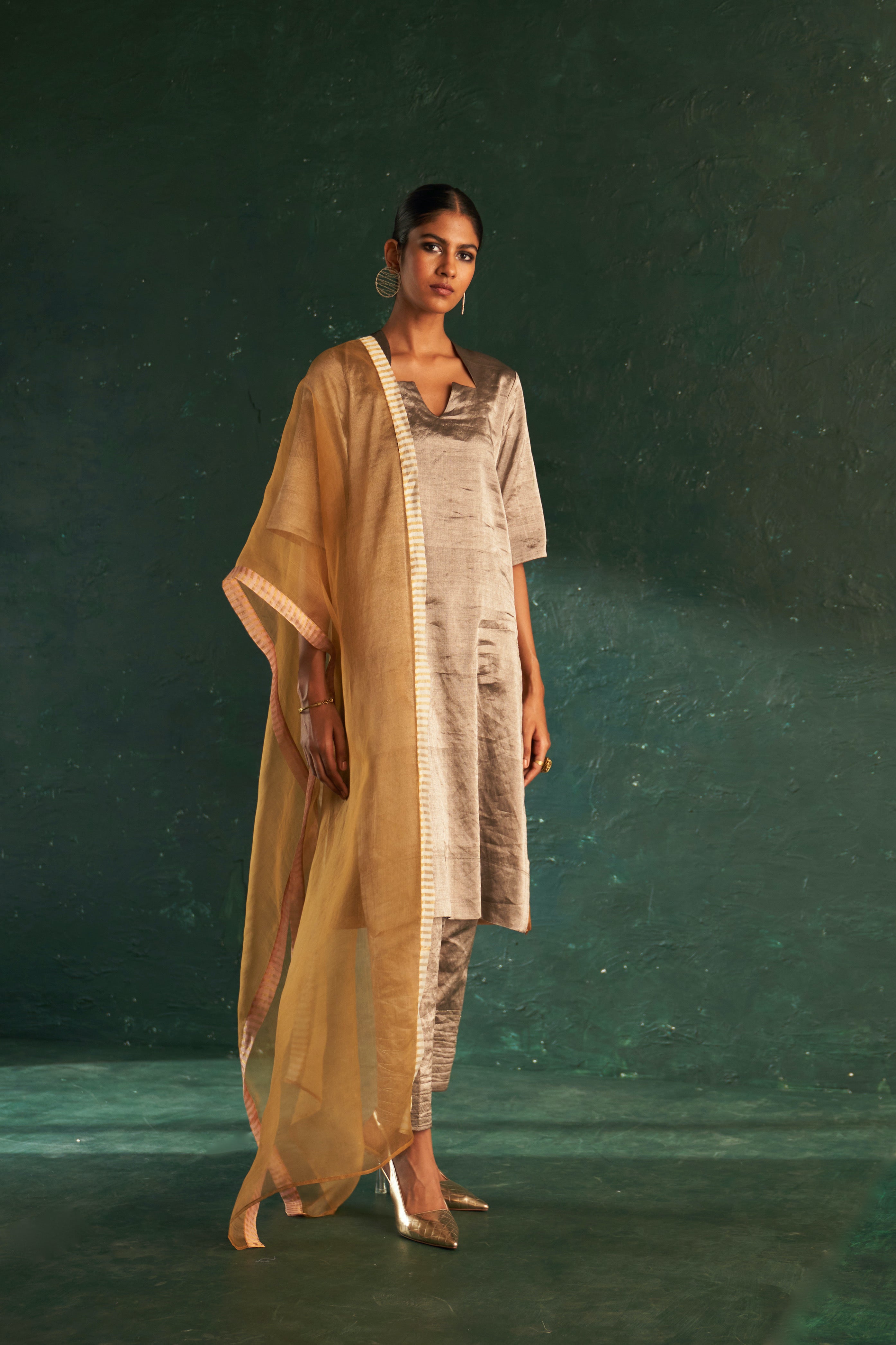 Midas Maple Leaf Neck Tissue Kurta - set of 3