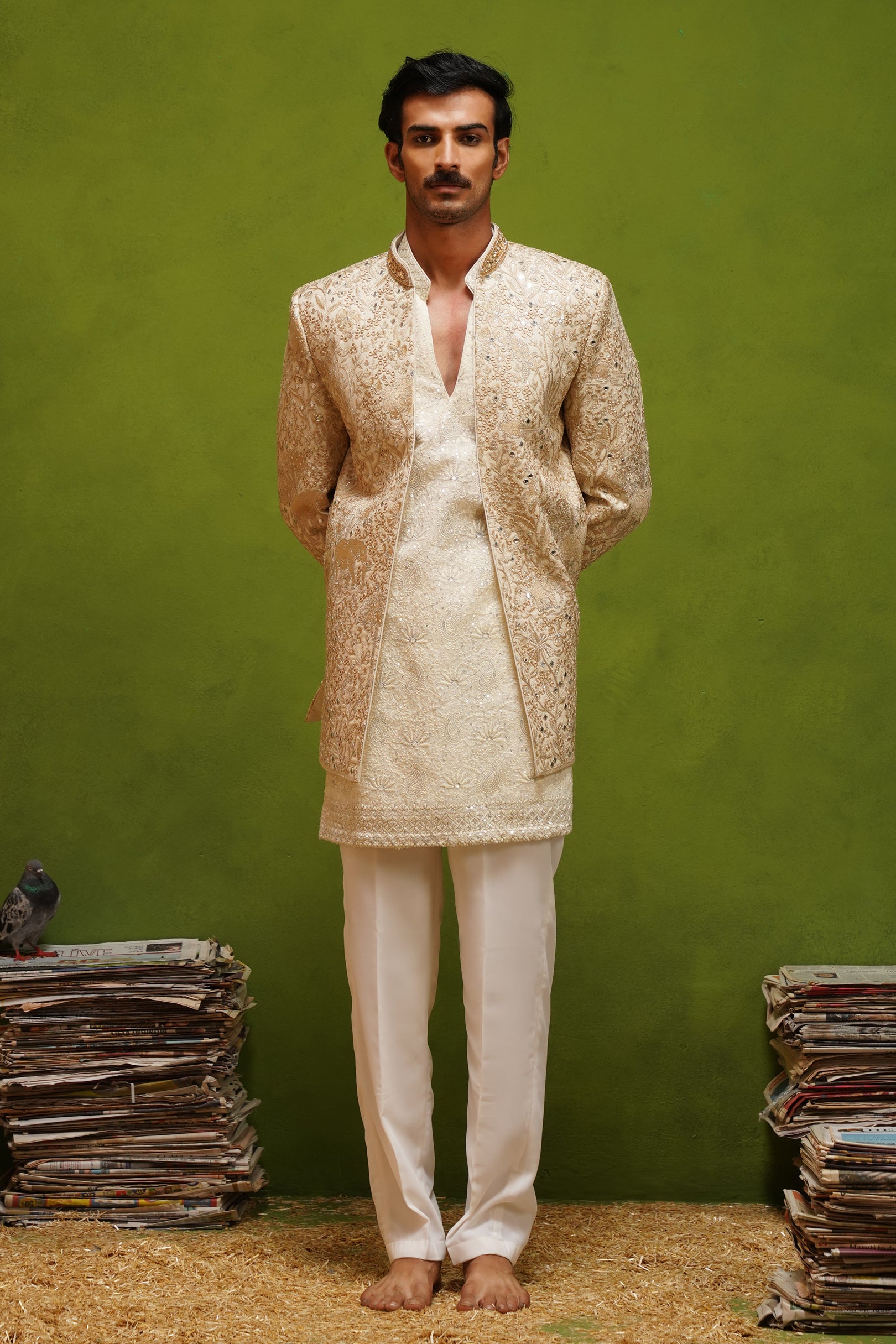 SHAAN GOLD JODHPURI SET WITH V NECK KURTA