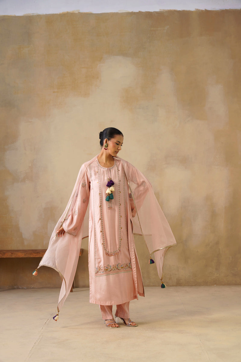 Noor Pink Straight Suit Set With Dupatta