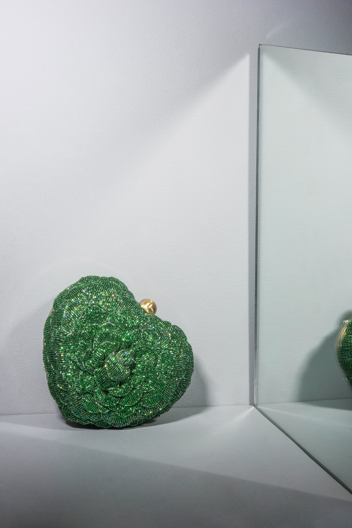 Isa Beaded Heart Clutch – Green