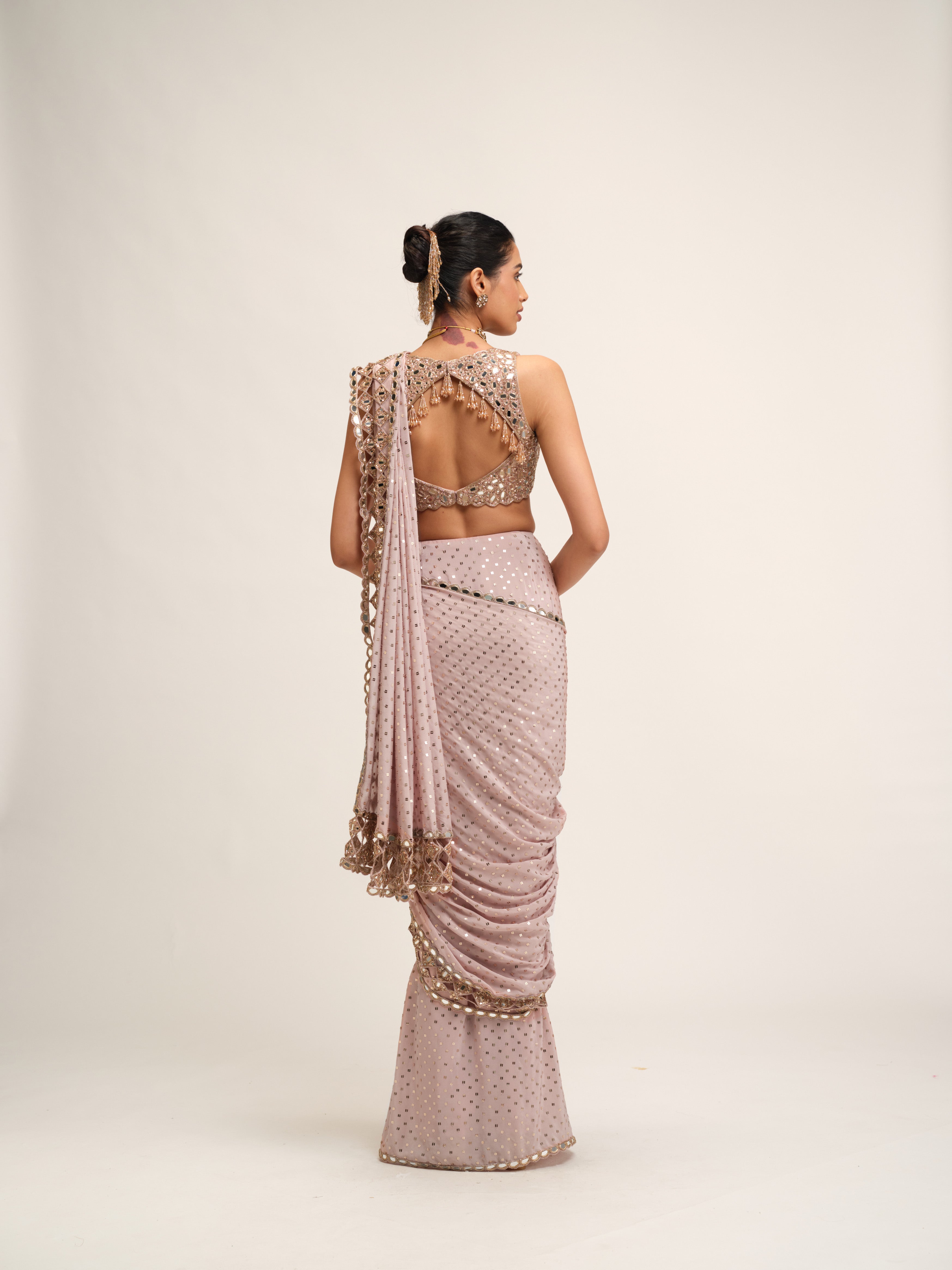 Ash Pink Cutwork Border Saree Set