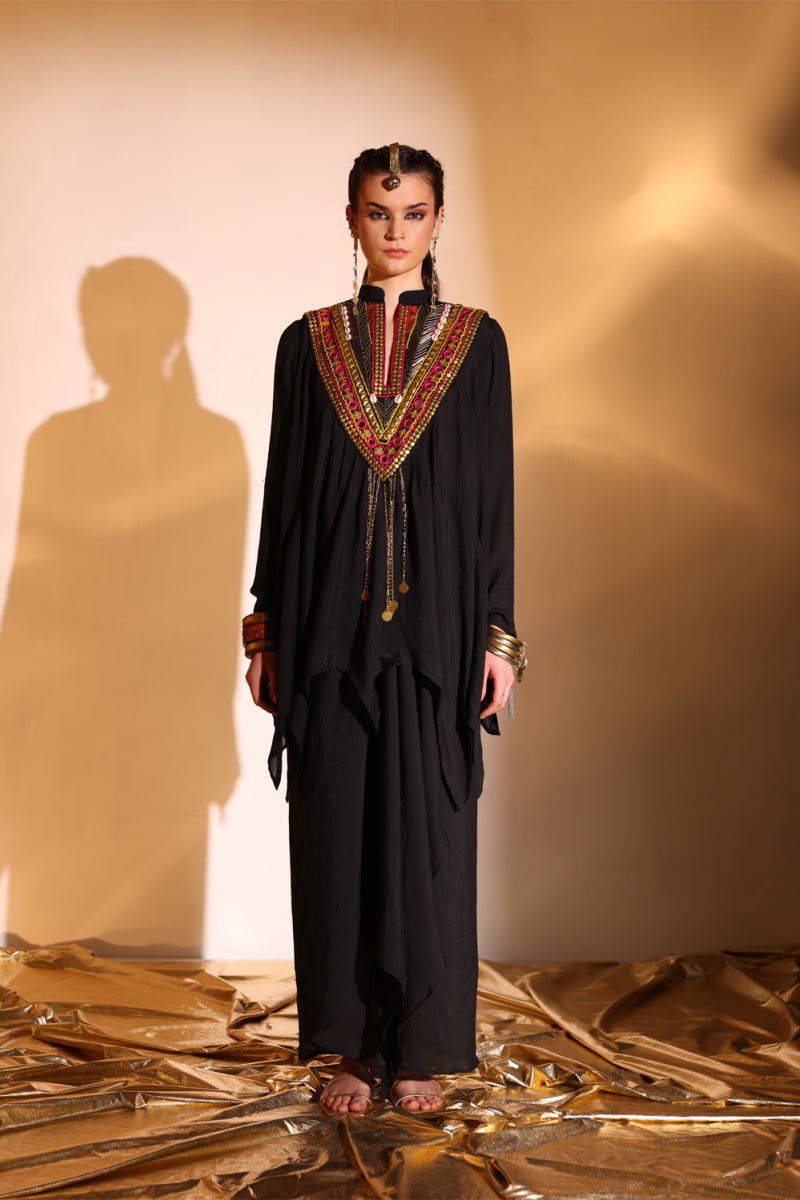 Multi-coloured yoke gather set