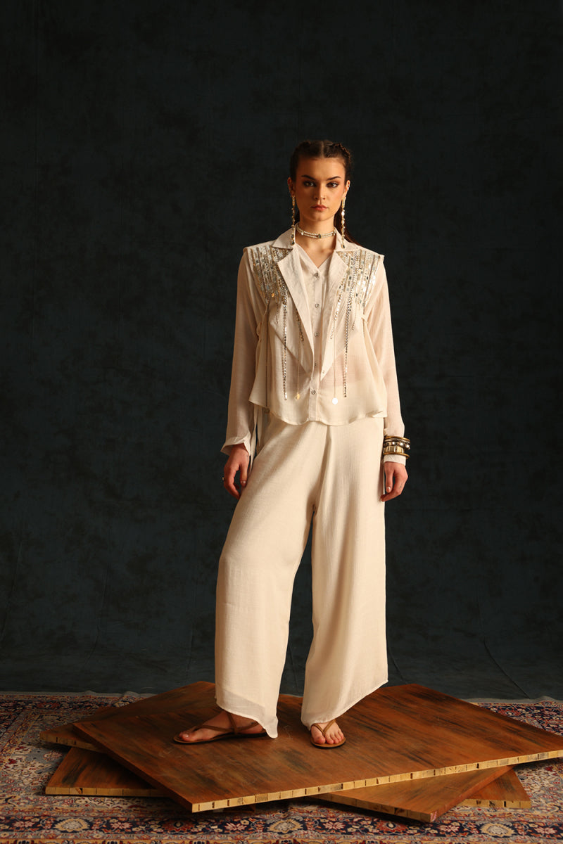 Assymetric shirt set with a cape blazer waistcoat