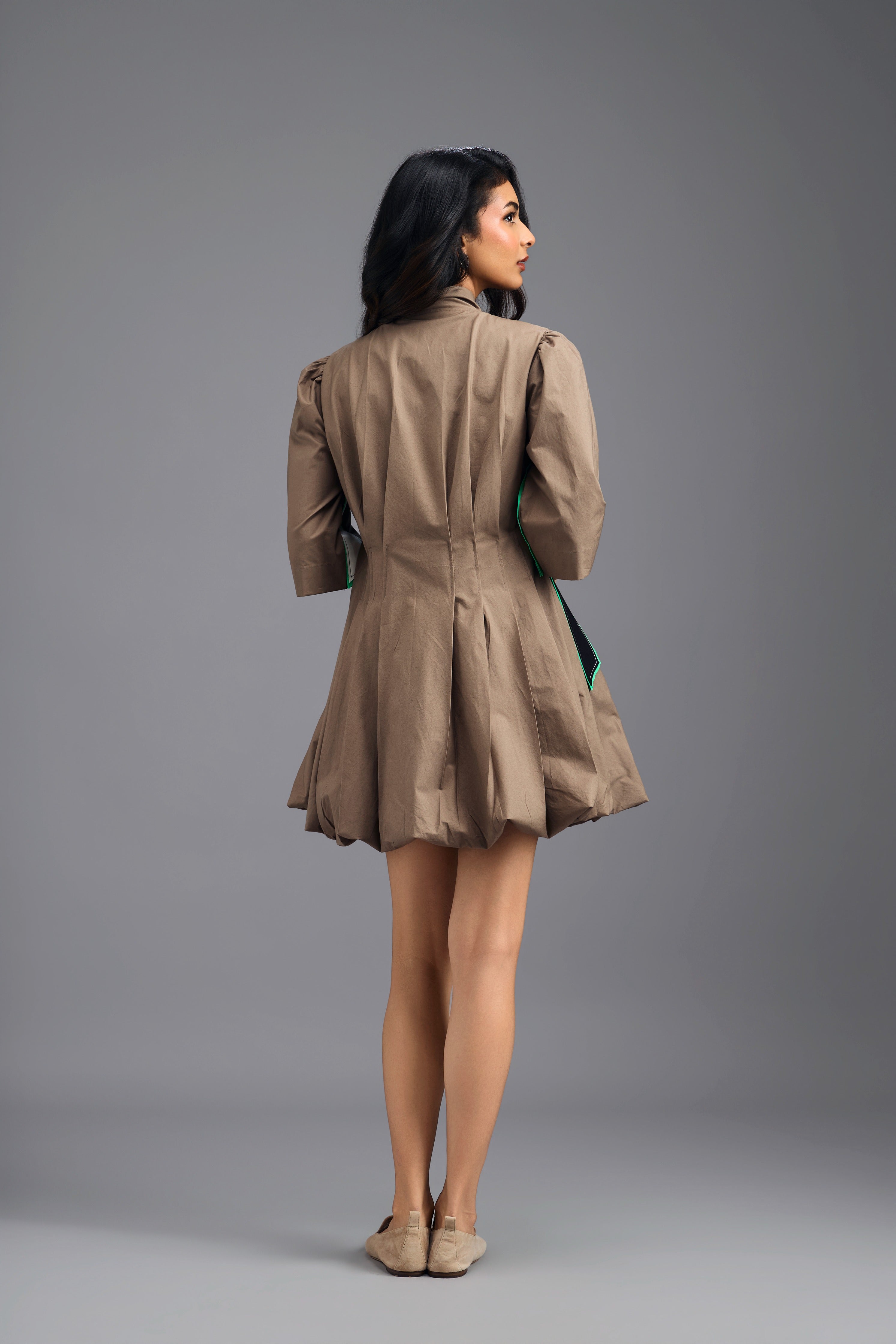 DRESS