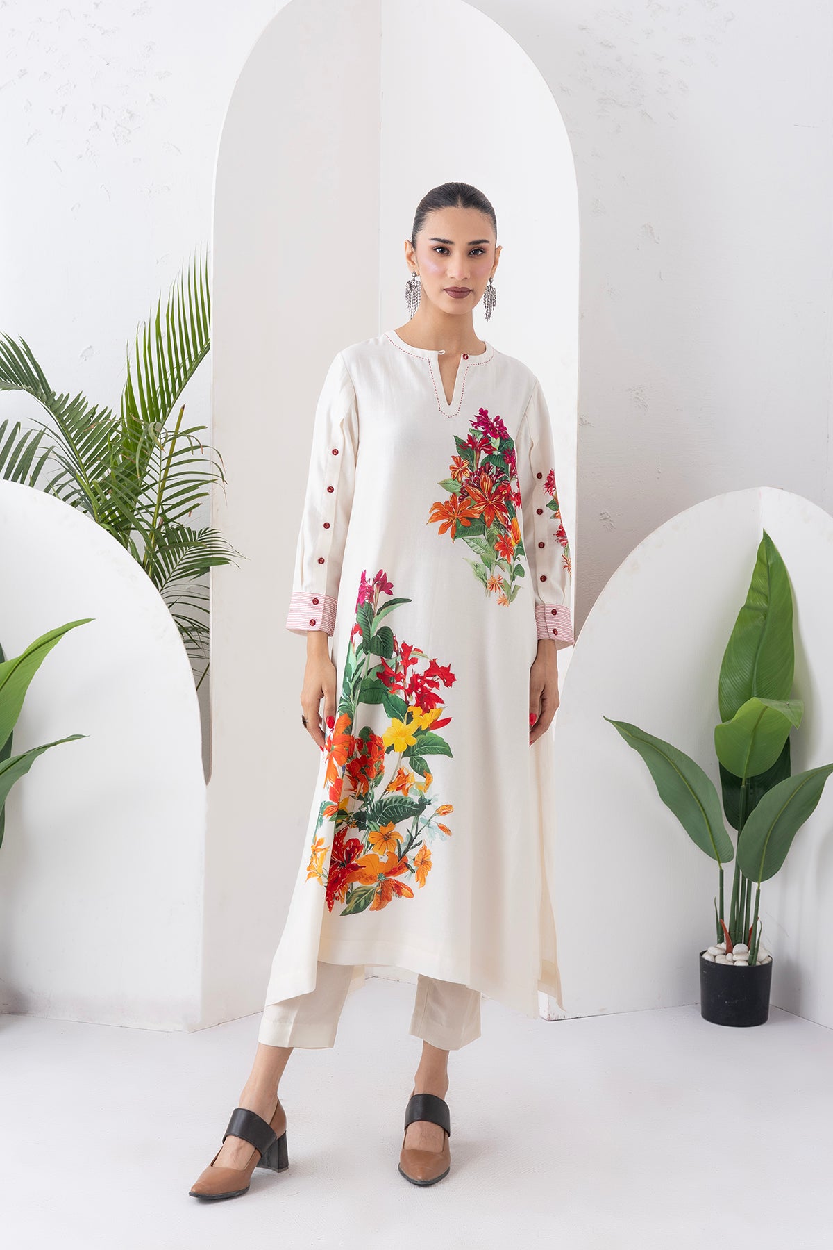 Ivory Silk Chanderi Tunic With Artistic Floral Placement Prints