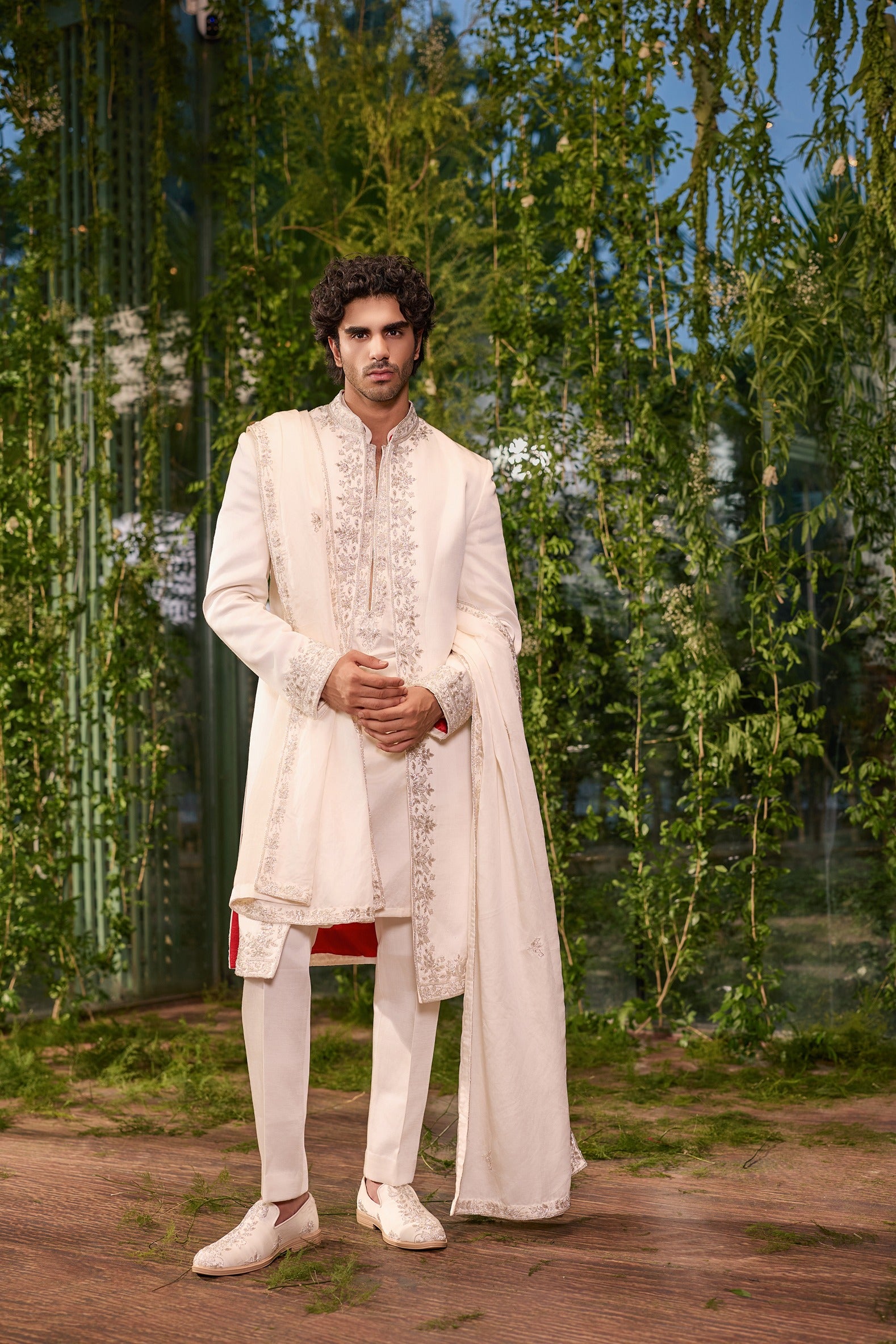 Shvet Agni - The Fearless King Sherwani