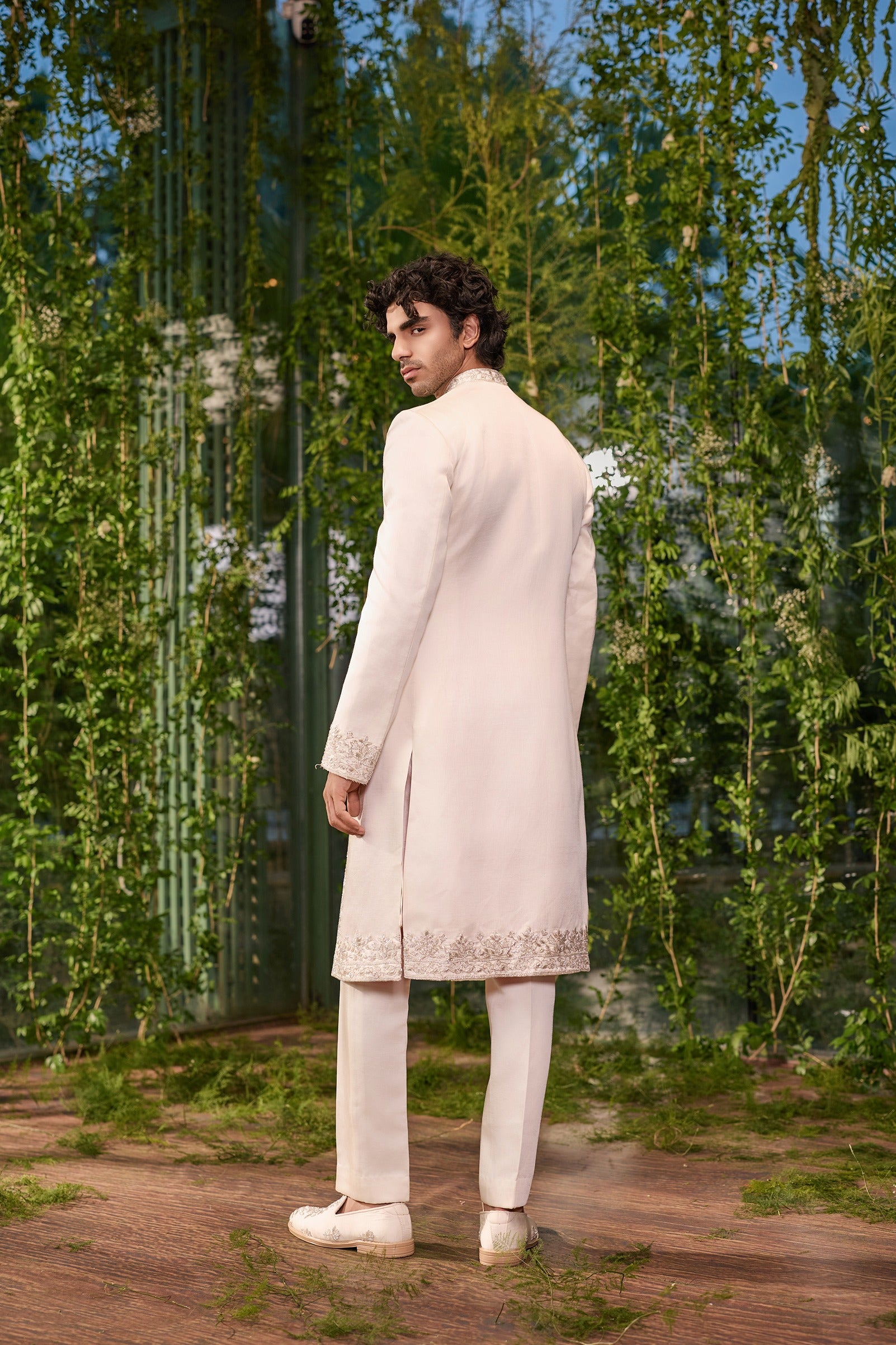 Shvet Agni - The Fearless King Sherwani
