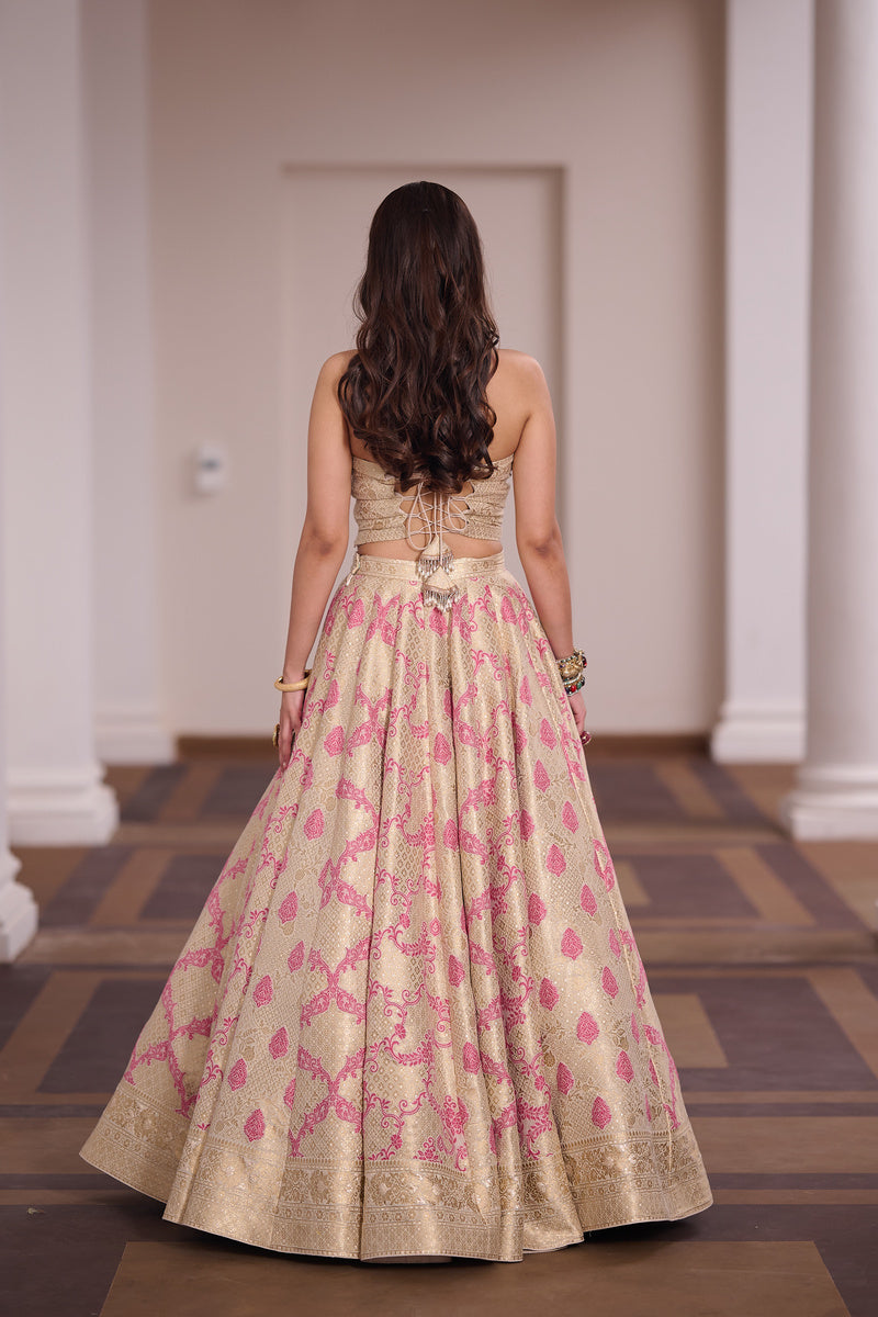 SAFAA GULAABI CHAM CHAM LEHENGA