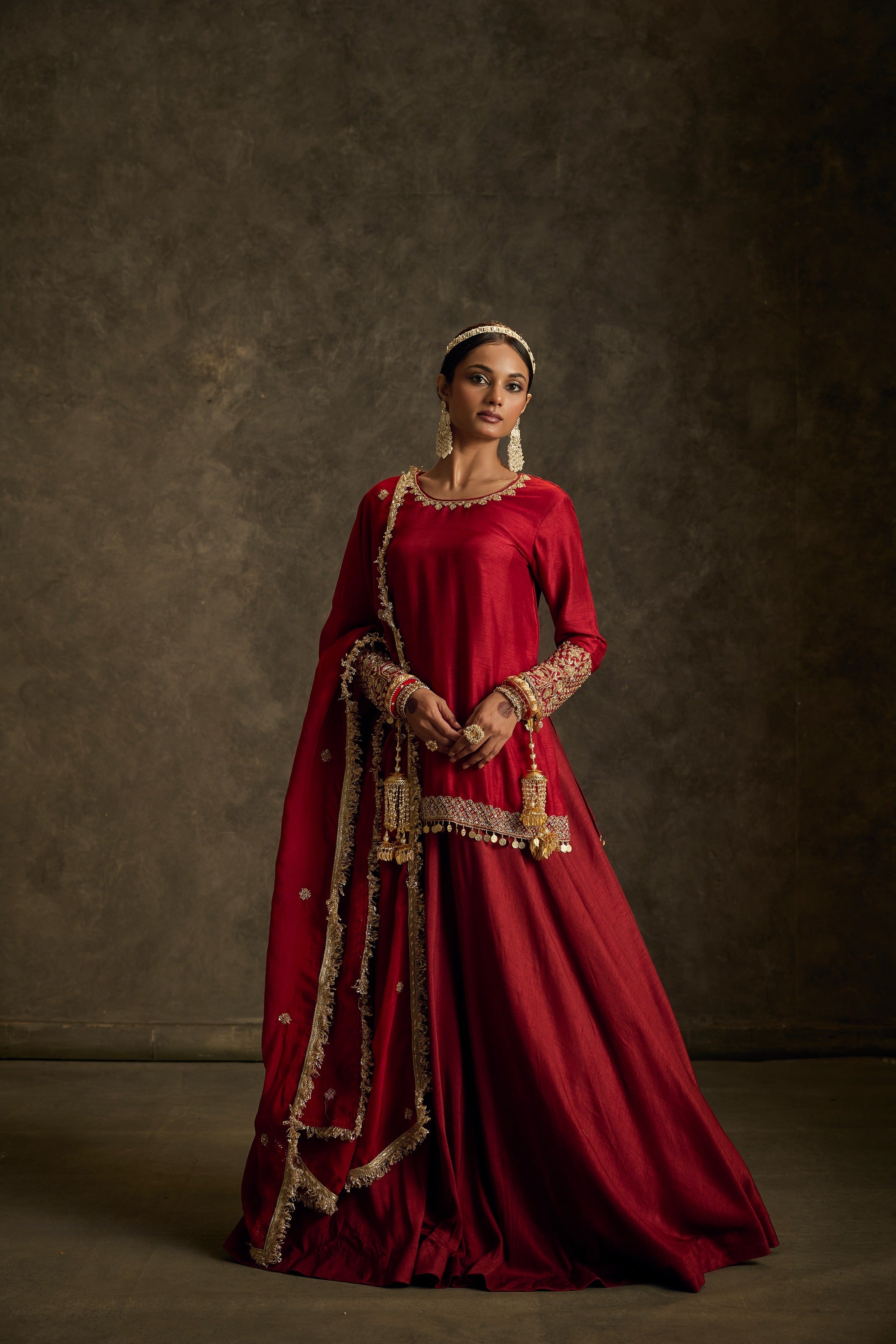 Zariya-Red Hand Embroidered Kurta Lehenga Dupatta Set