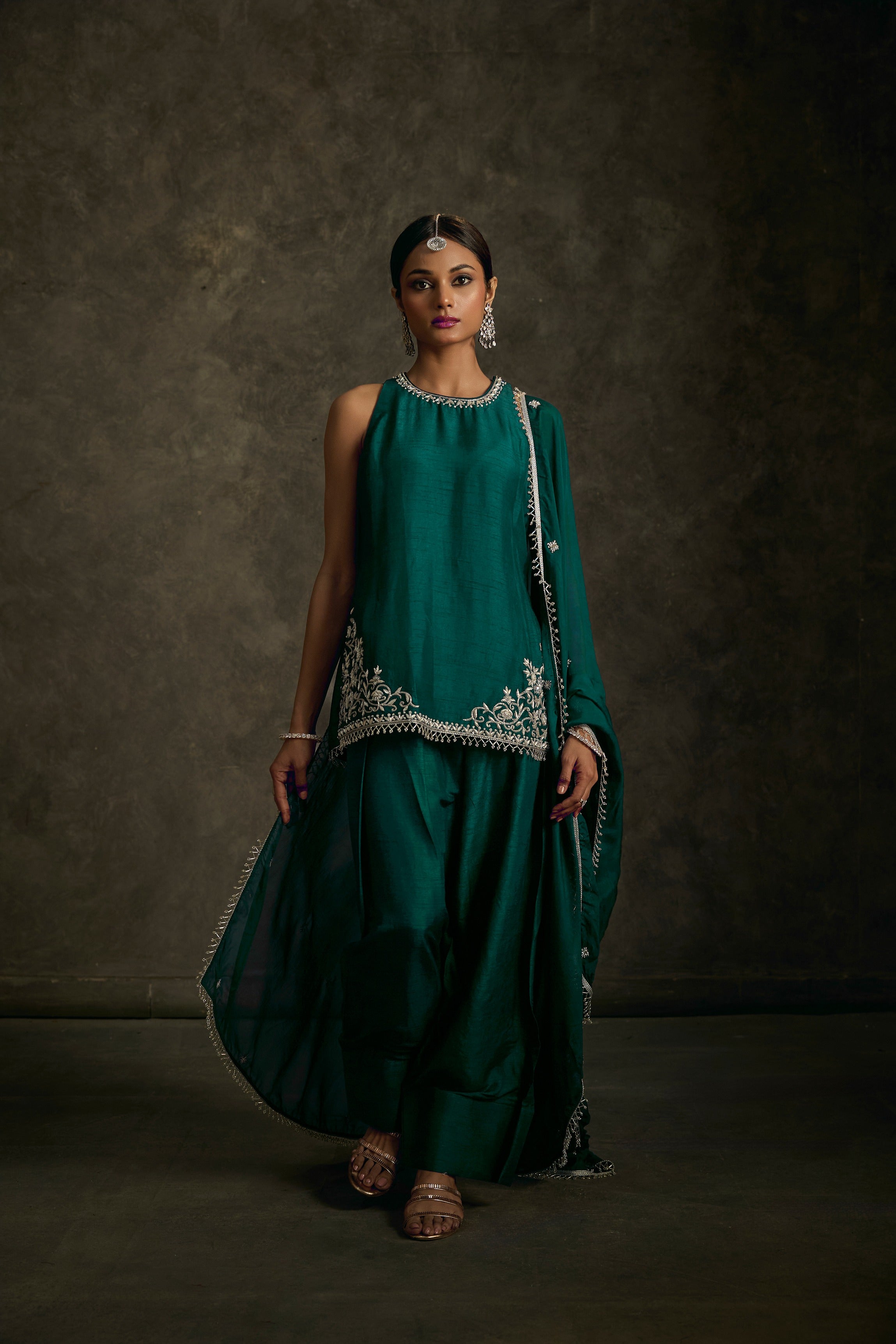 Zariya -Emerald Green Zardozi Kurta Salwaar Set with Embroidered Dupatta