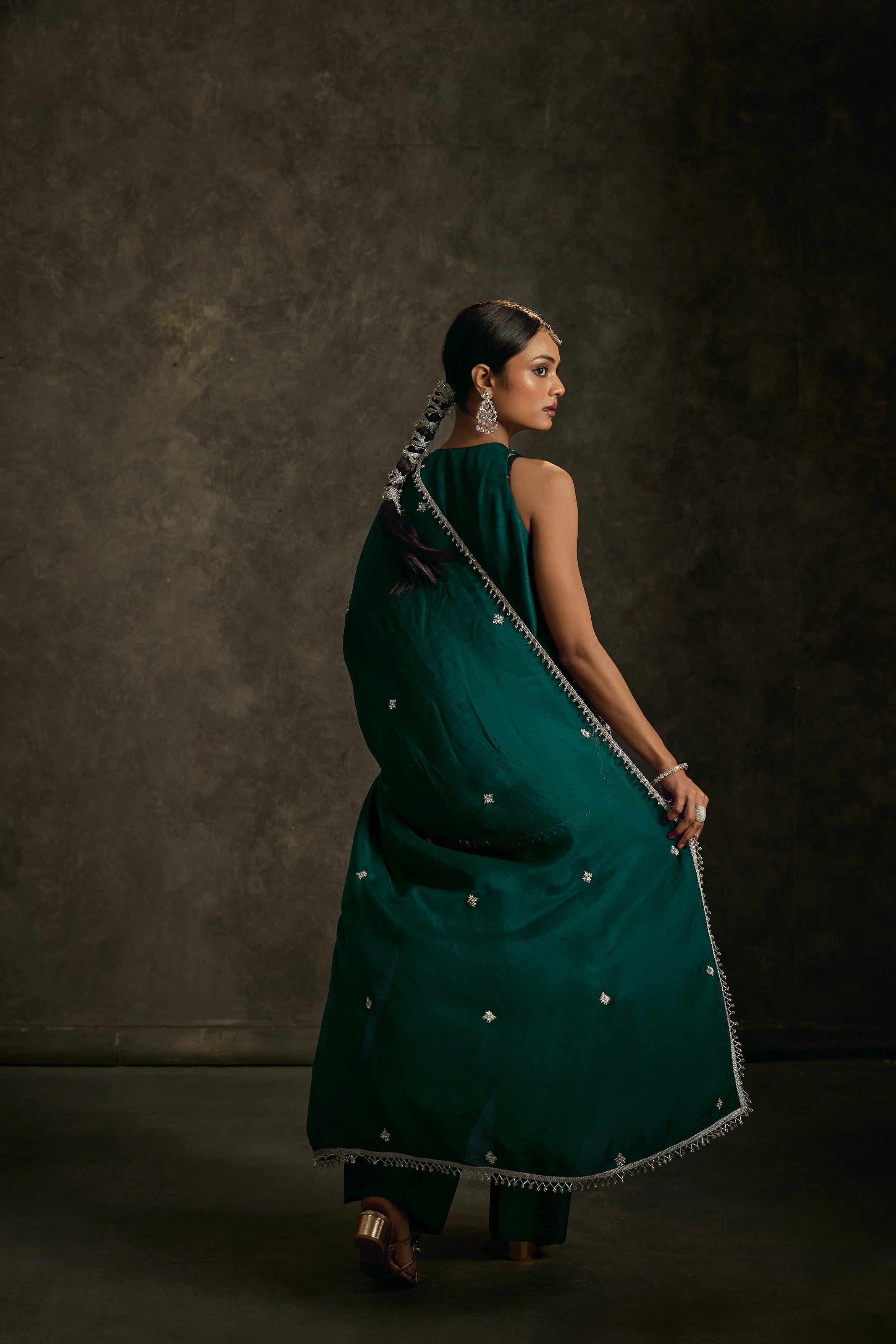Zariya -Emerald Green Zardozi Kurta Salwaar Set with Embroidered Dupatta