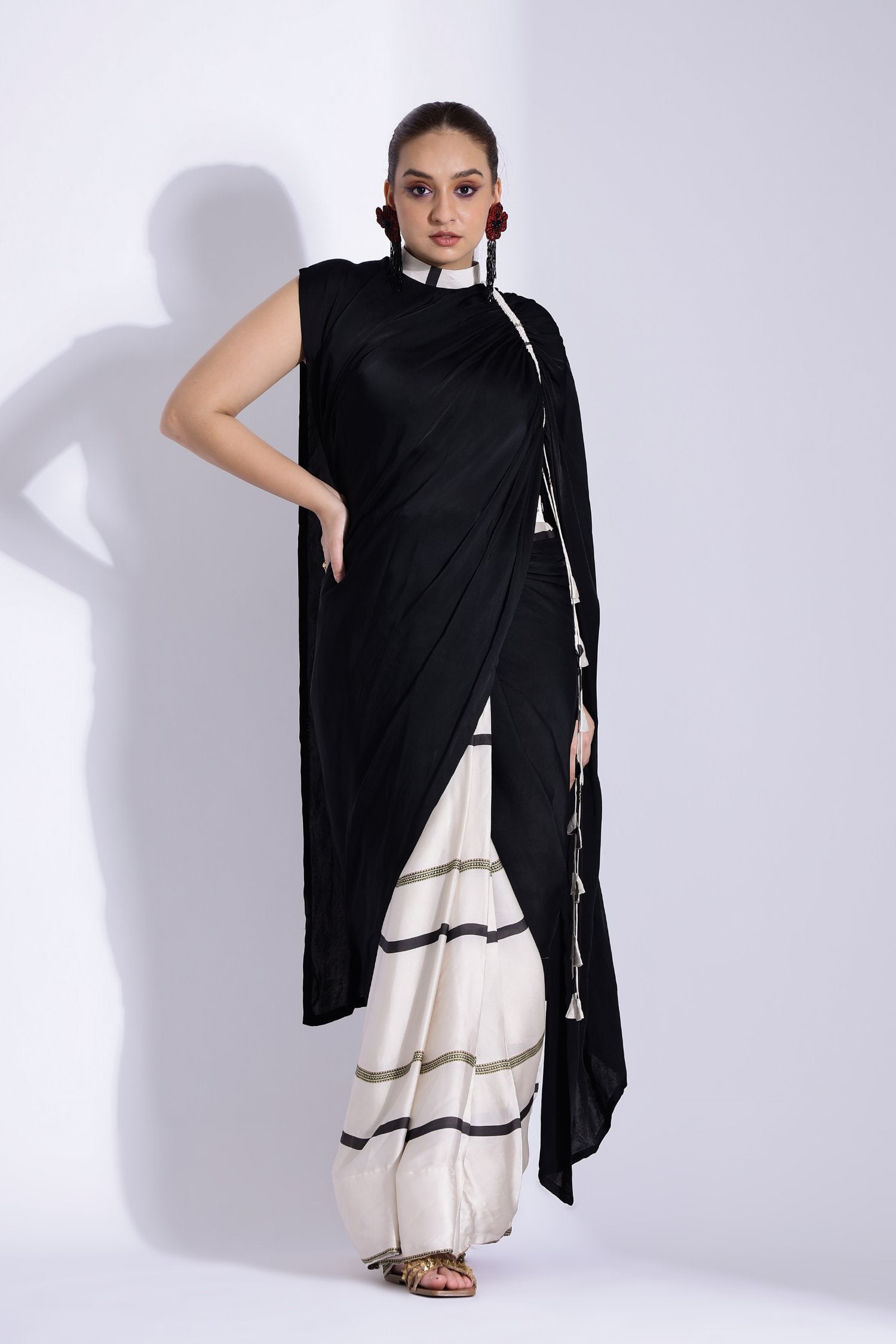 Pre-Stitched Sari With A Colar Pallu