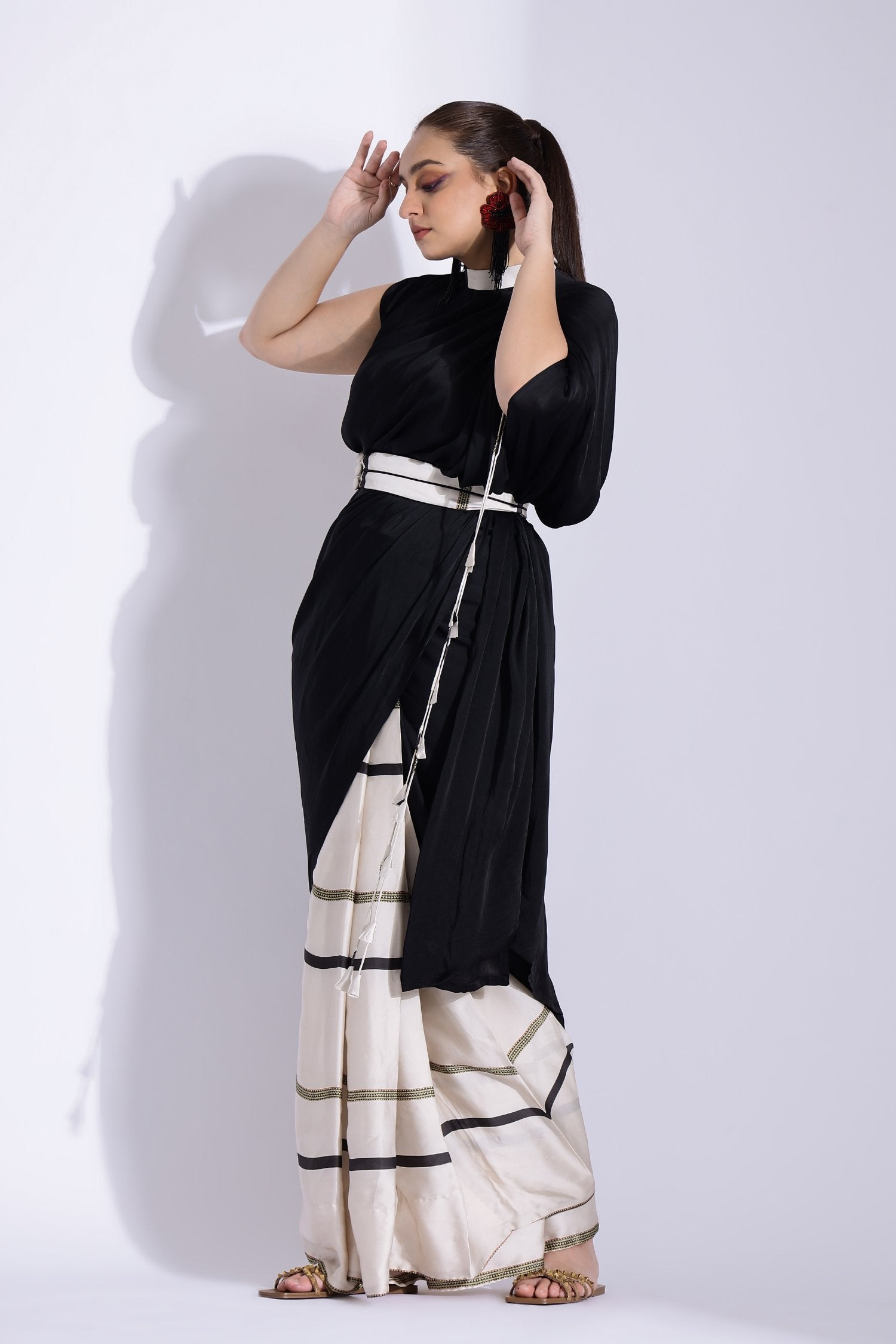 Pre-Stitched Sari With A Colar Pallu