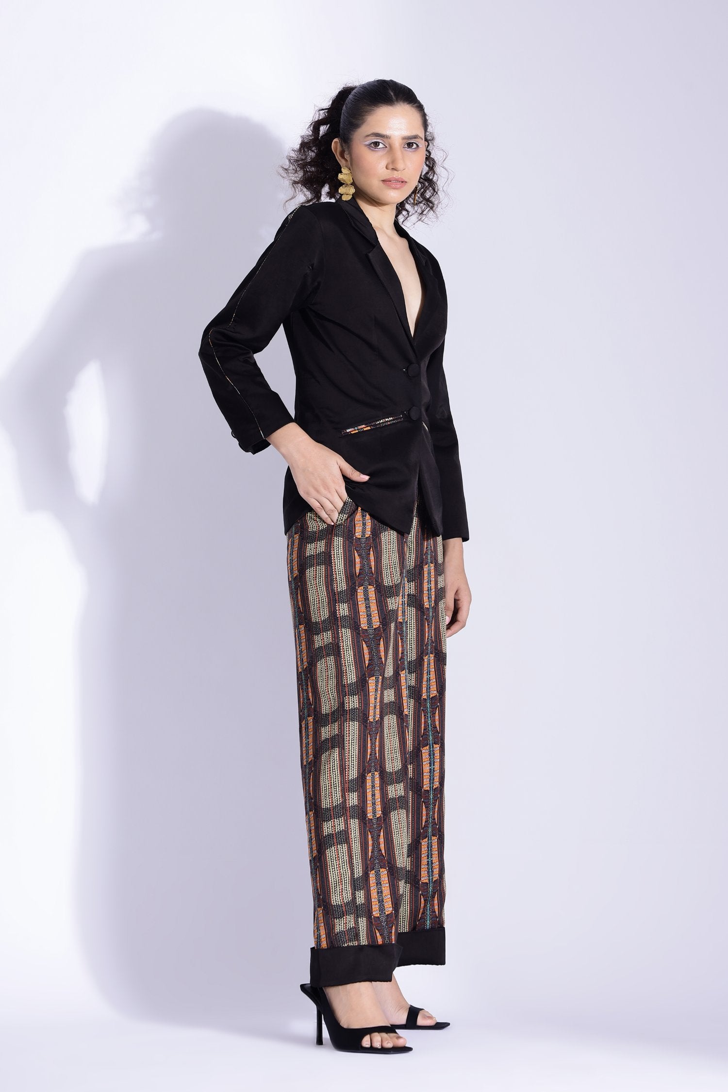 Close Fit Jacket And Pants
