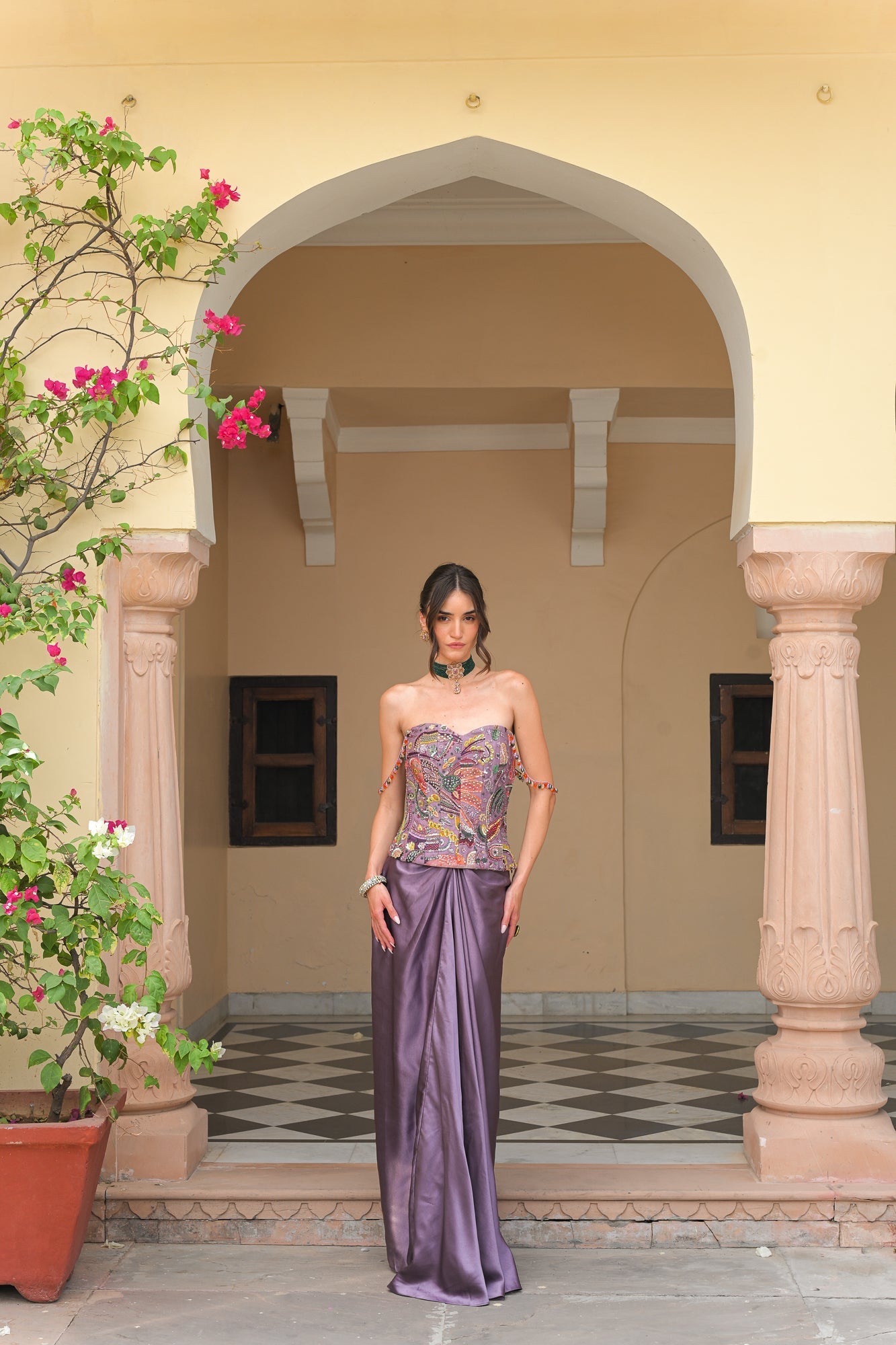 VIOLET BLOOM HIGHLIGHT CORSET WITH SATIN THROW SKIRT SET