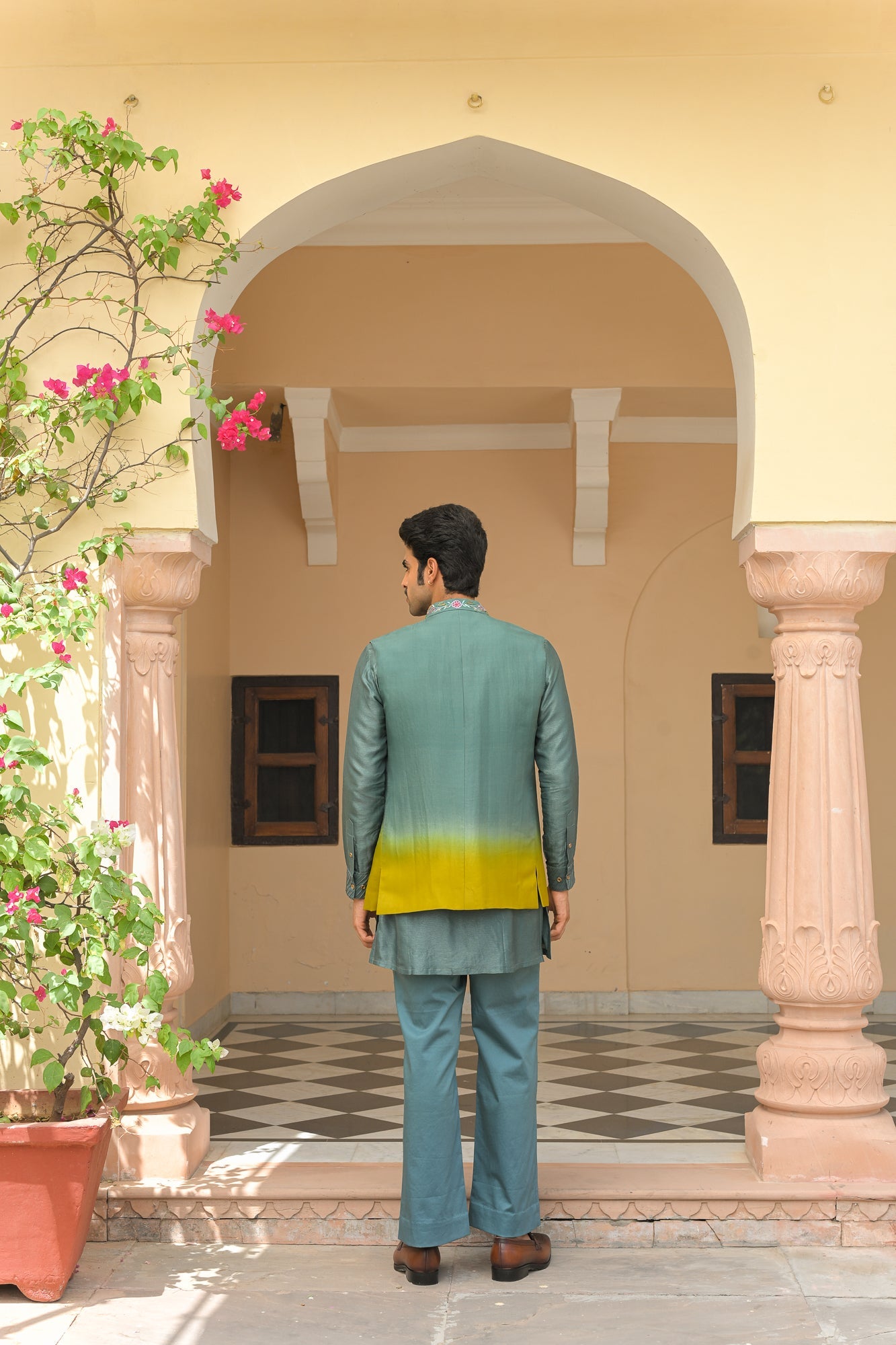CUTWORK THREAD WORK PATCH EMBROIDERED HALF JACKET PAIRED WITH PIN TUCK KURTA AND STRAIGHT PANTS