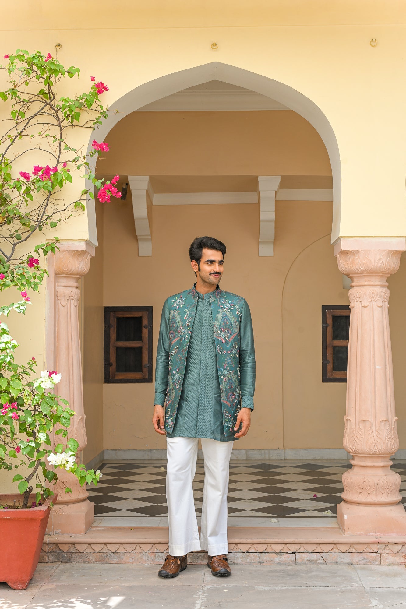 IRIS MIST EMBROIDERED HALF JACKET PAIRED WITH PIN TUCK KURTA PANT SET