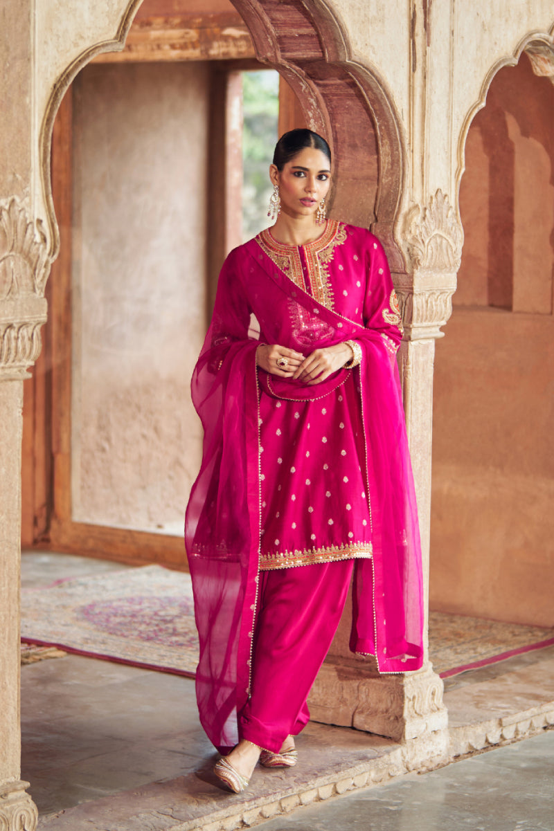 INAAYAT - HOTPINK CHAUGA WITH SALWAR WITH DUPATTA
