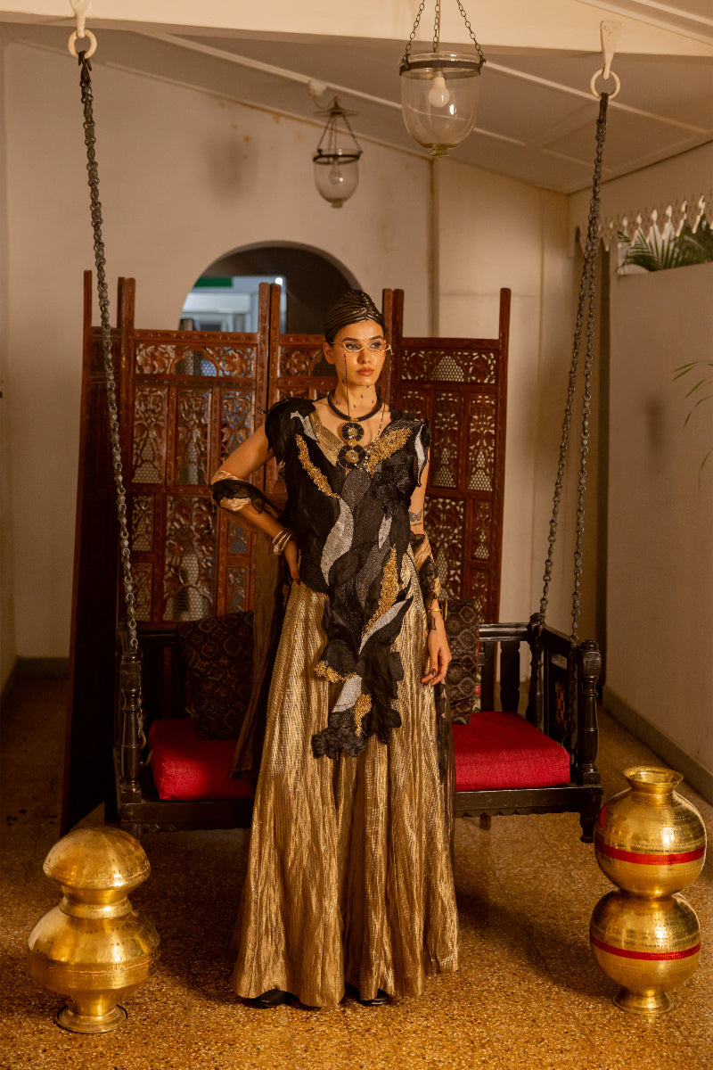 Indra - Overlay, bustier, skirt & dupatta set