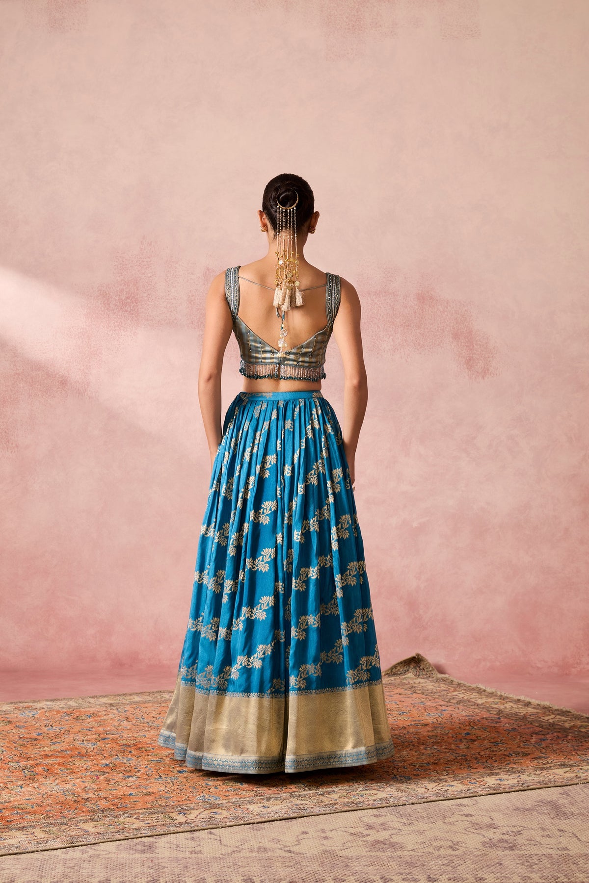 JAHAN LEHENGA