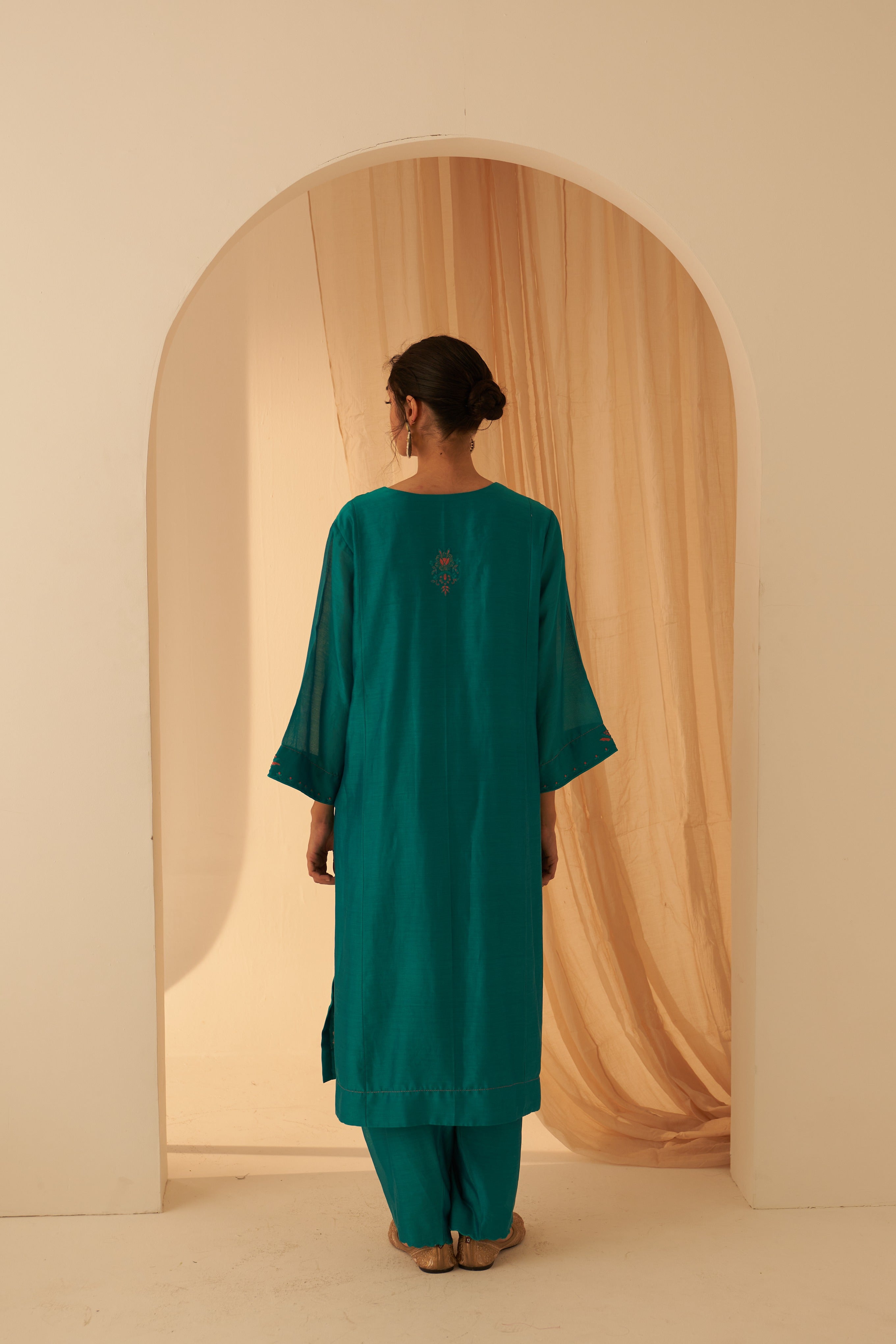 Turquoise Chanderi Zari Zardozi Kurta Set