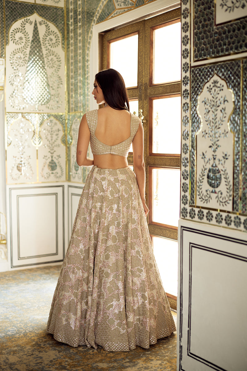 KORINNA LEHENGA