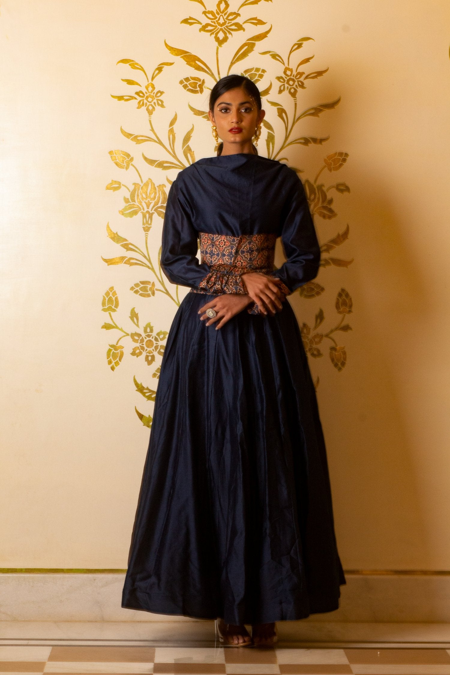 Cowl Neck Anarkali Long Dress With Corset Belt – AGASHE