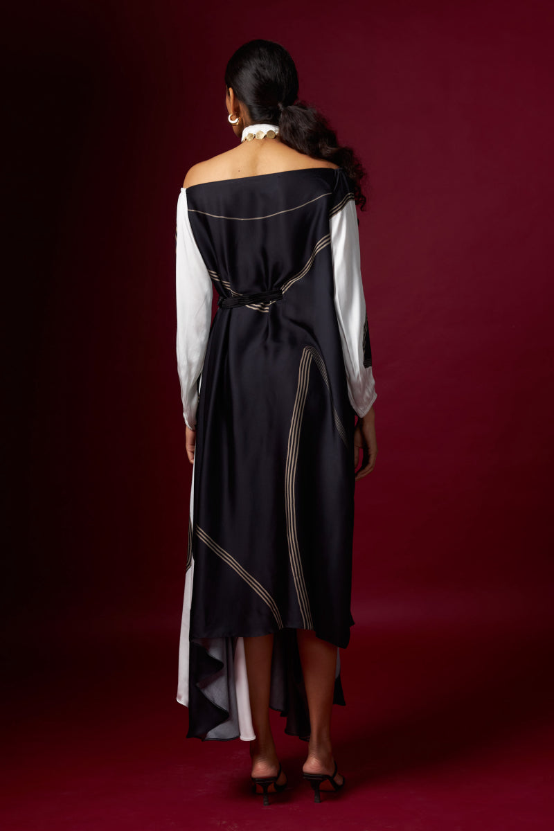 Black & White Abstract Printed Wide Neck Drape