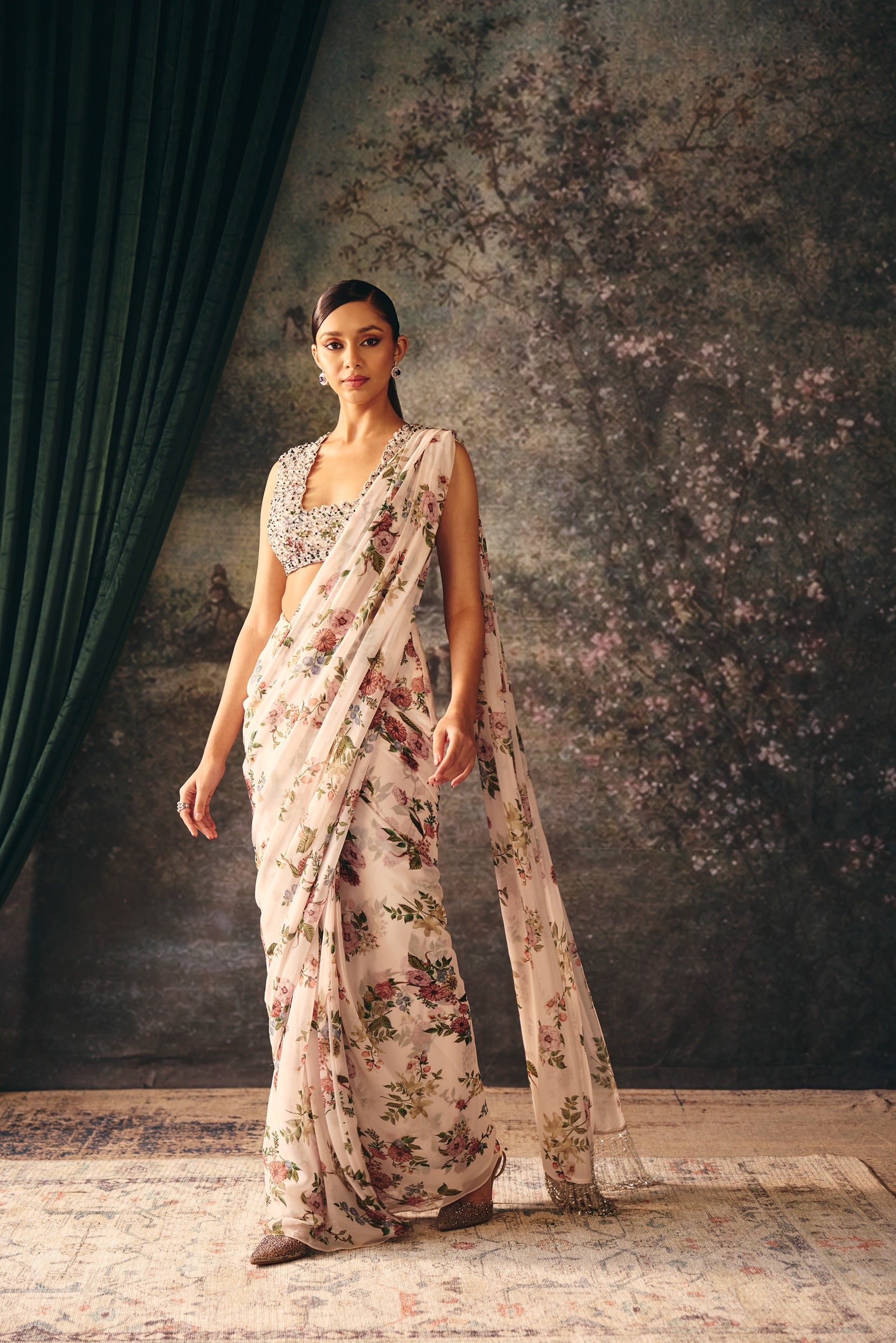 ELYSIA: Ivory & Thyme Printed Saree With Blouse